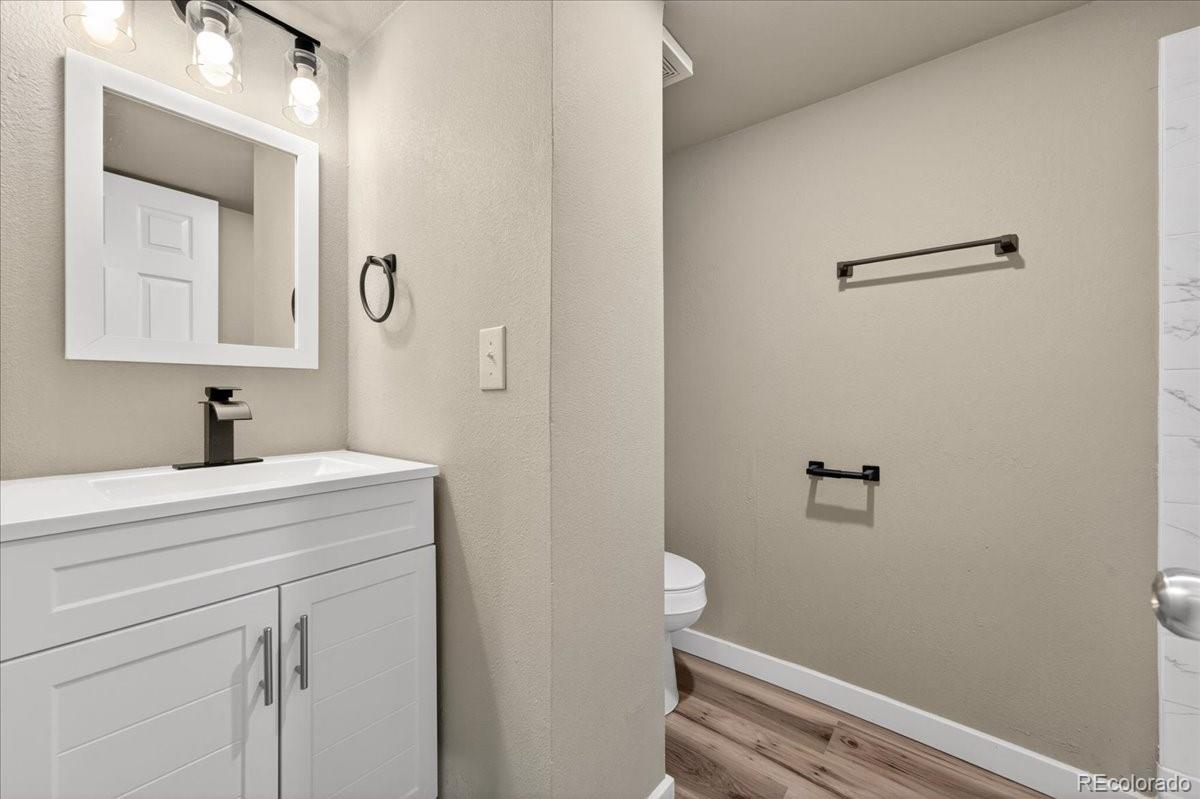 MLS Image #25 for 17696 e loyola drive,aurora, Colorado