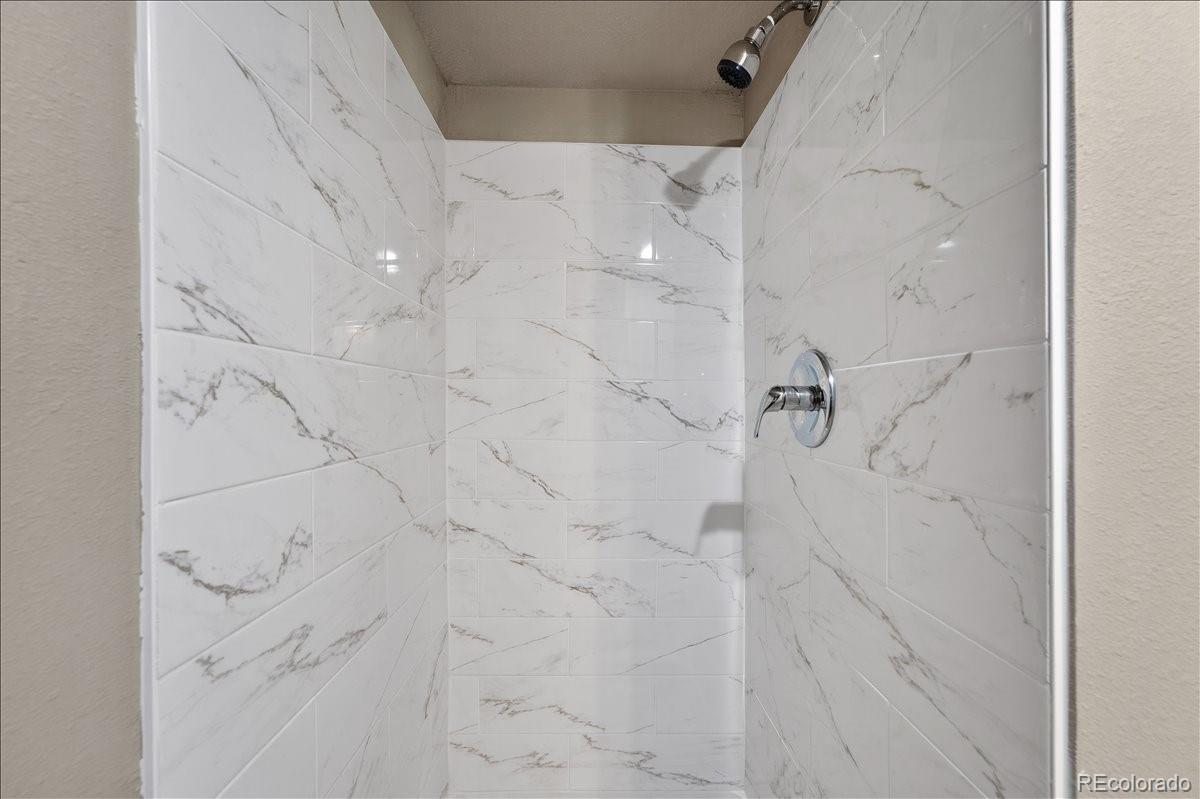 MLS Image #26 for 17696 e loyola drive,aurora, Colorado