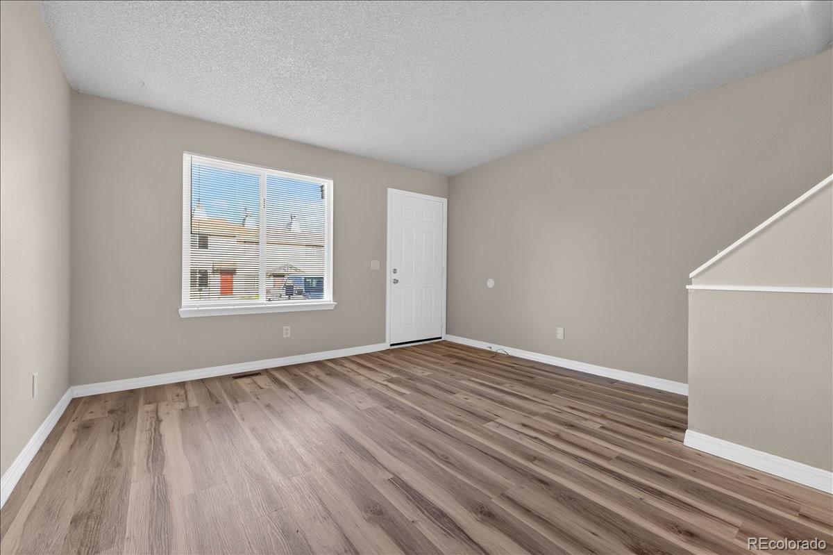 MLS Image #4 for 17696 e loyola drive,aurora, Colorado