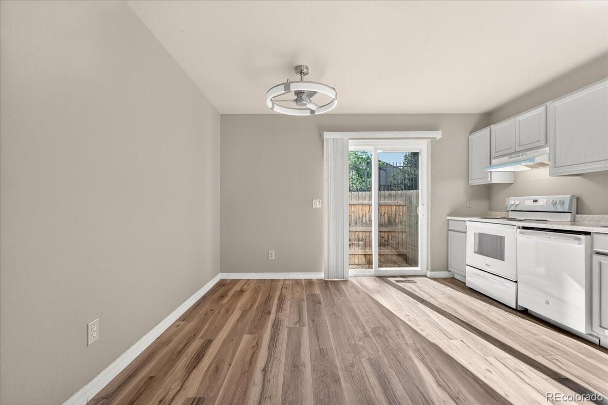 MLS Image #9 for 17696 e loyola drive,aurora, Colorado