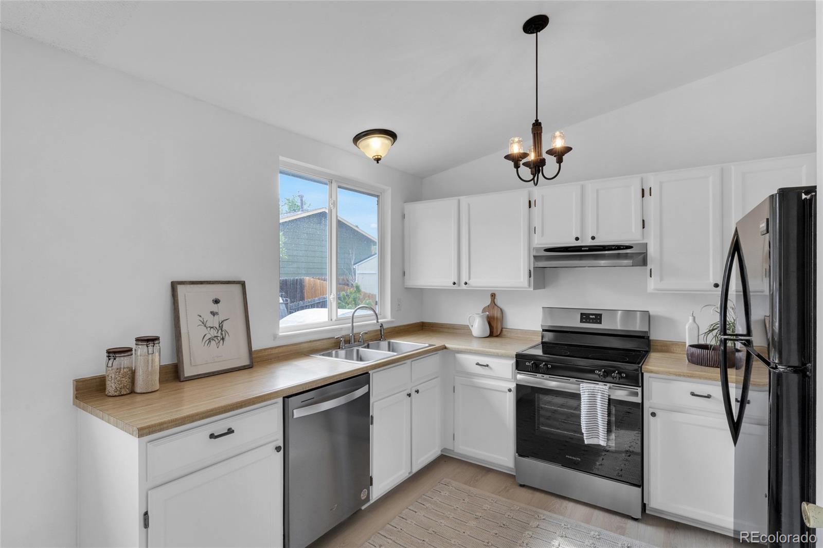 MLS Image #9 for 1888 s flanders way,aurora, Colorado