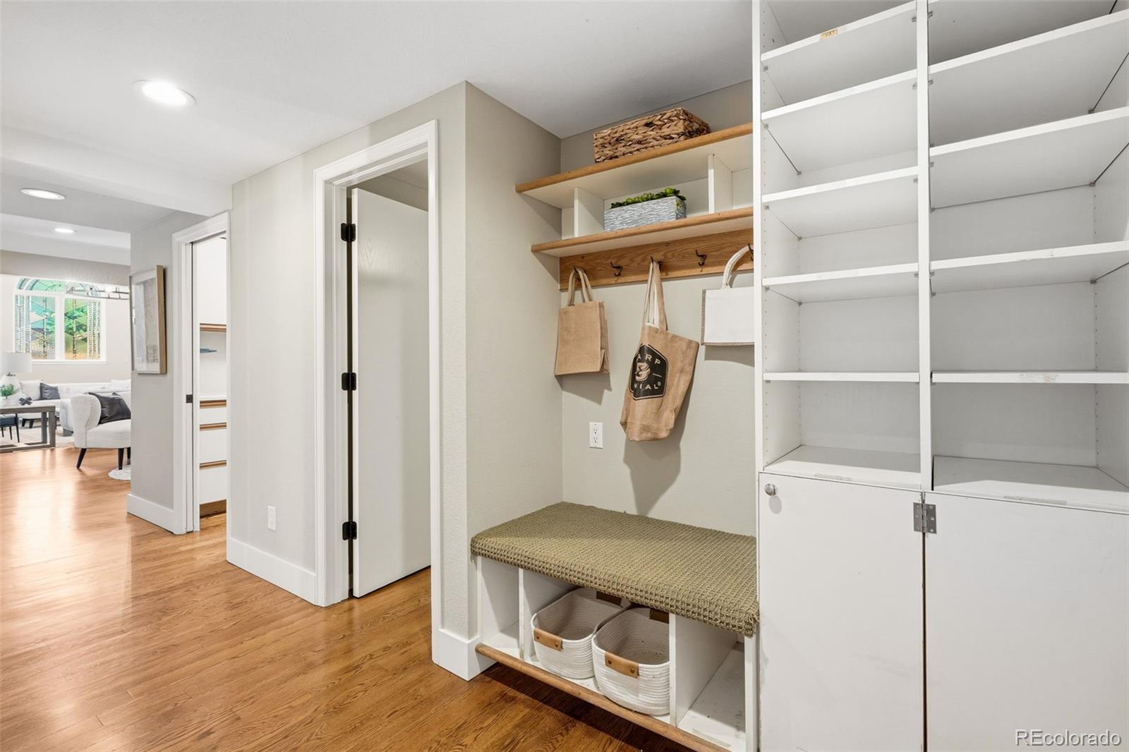 MLS Image #13 for 137  dahlia street,denver, Colorado