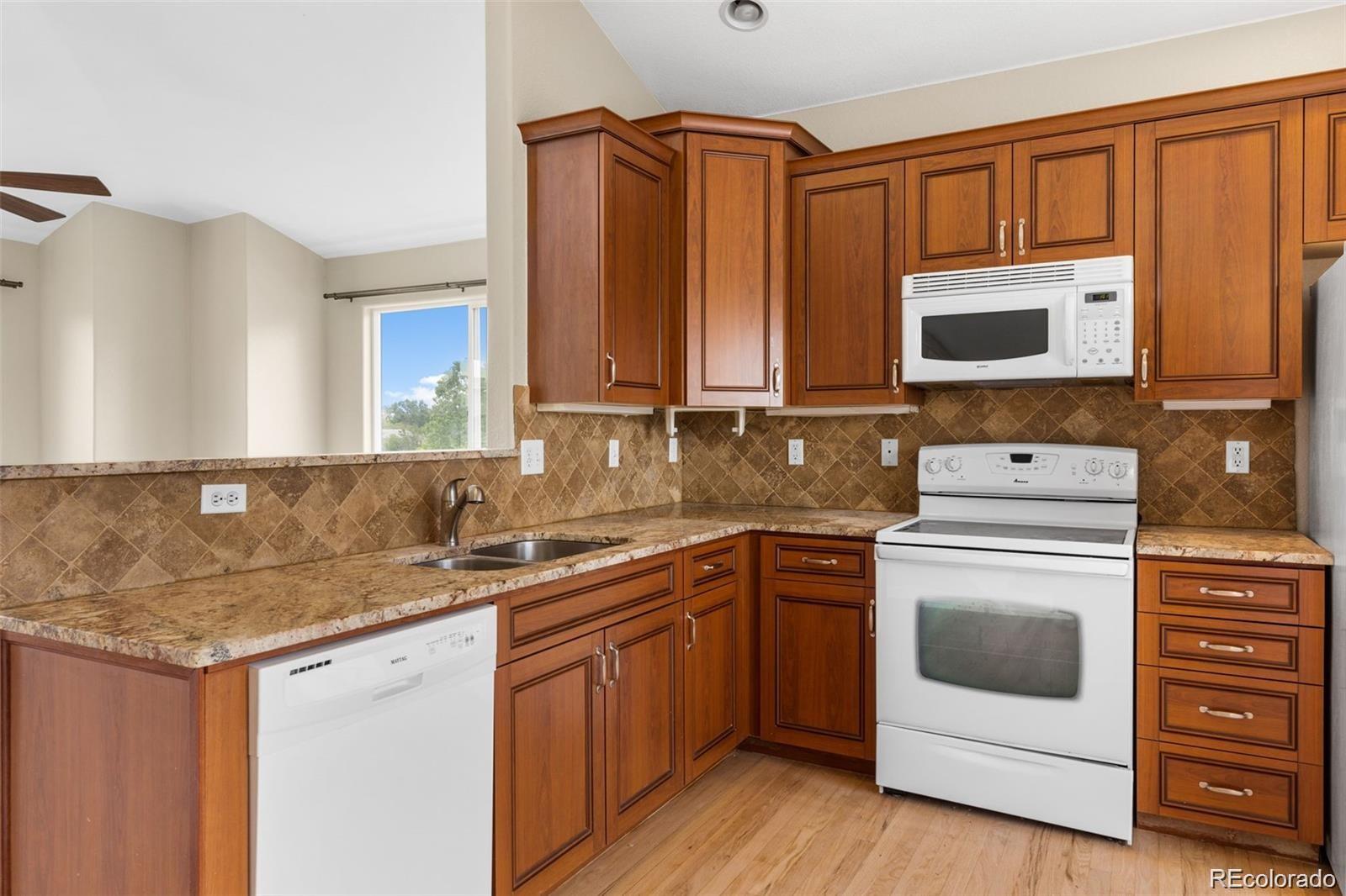 MLS Image #3 for 9119 w 50th lane,arvada, Colorado