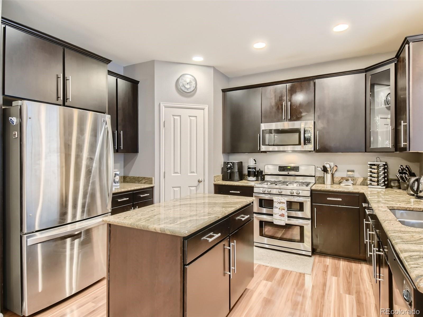 MLS Image #12 for 6912 w chatfield drive,littleton, Colorado