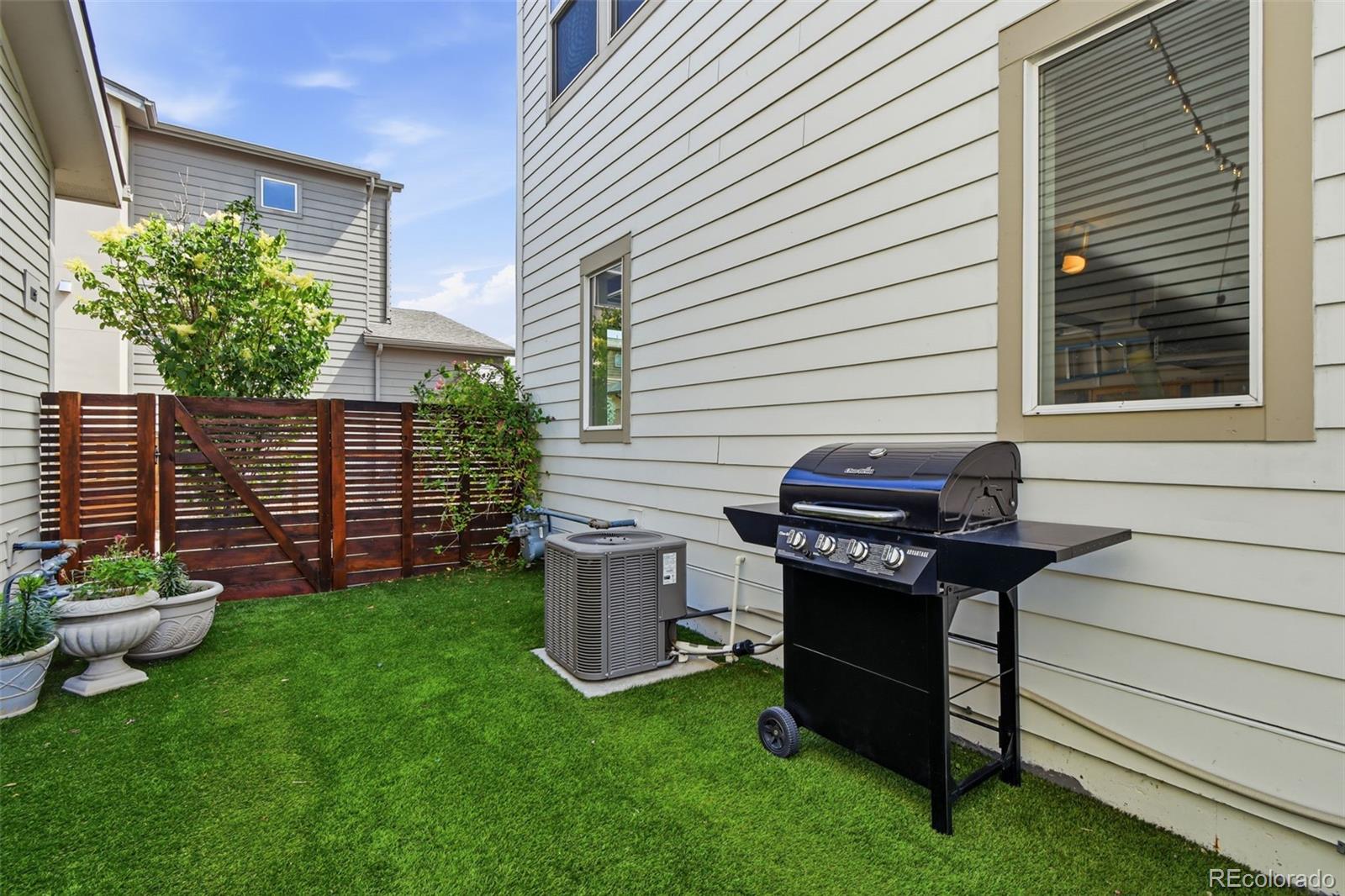 MLS Image #17 for 1933 w 66th avenue,denver, Colorado