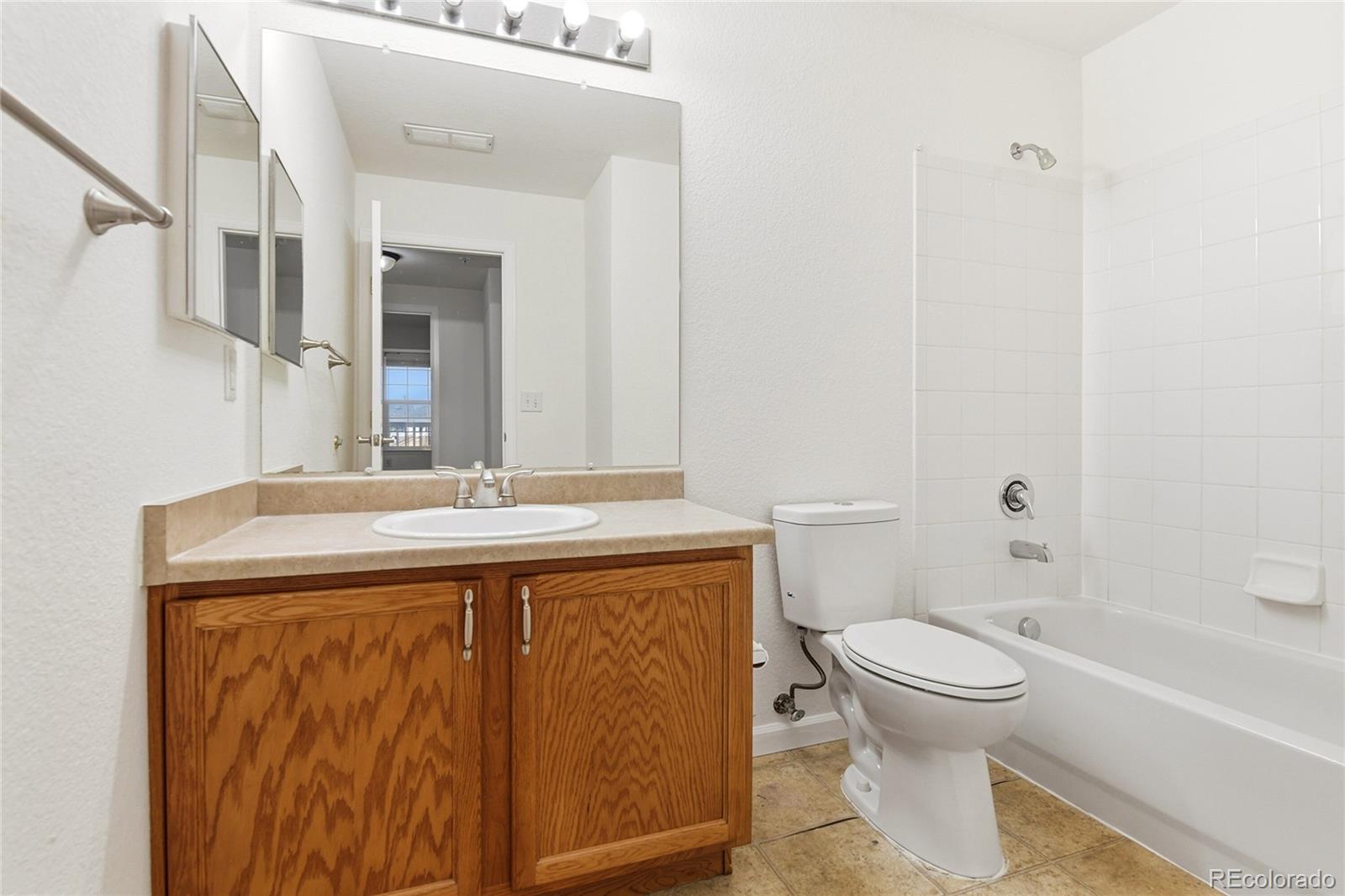 MLS Image #7 for 5733 n gibralter way,aurora, Colorado