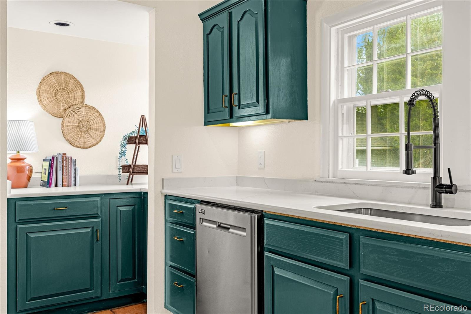 MLS Image #14 for 125  wolfe avenue,colorado springs, Colorado
