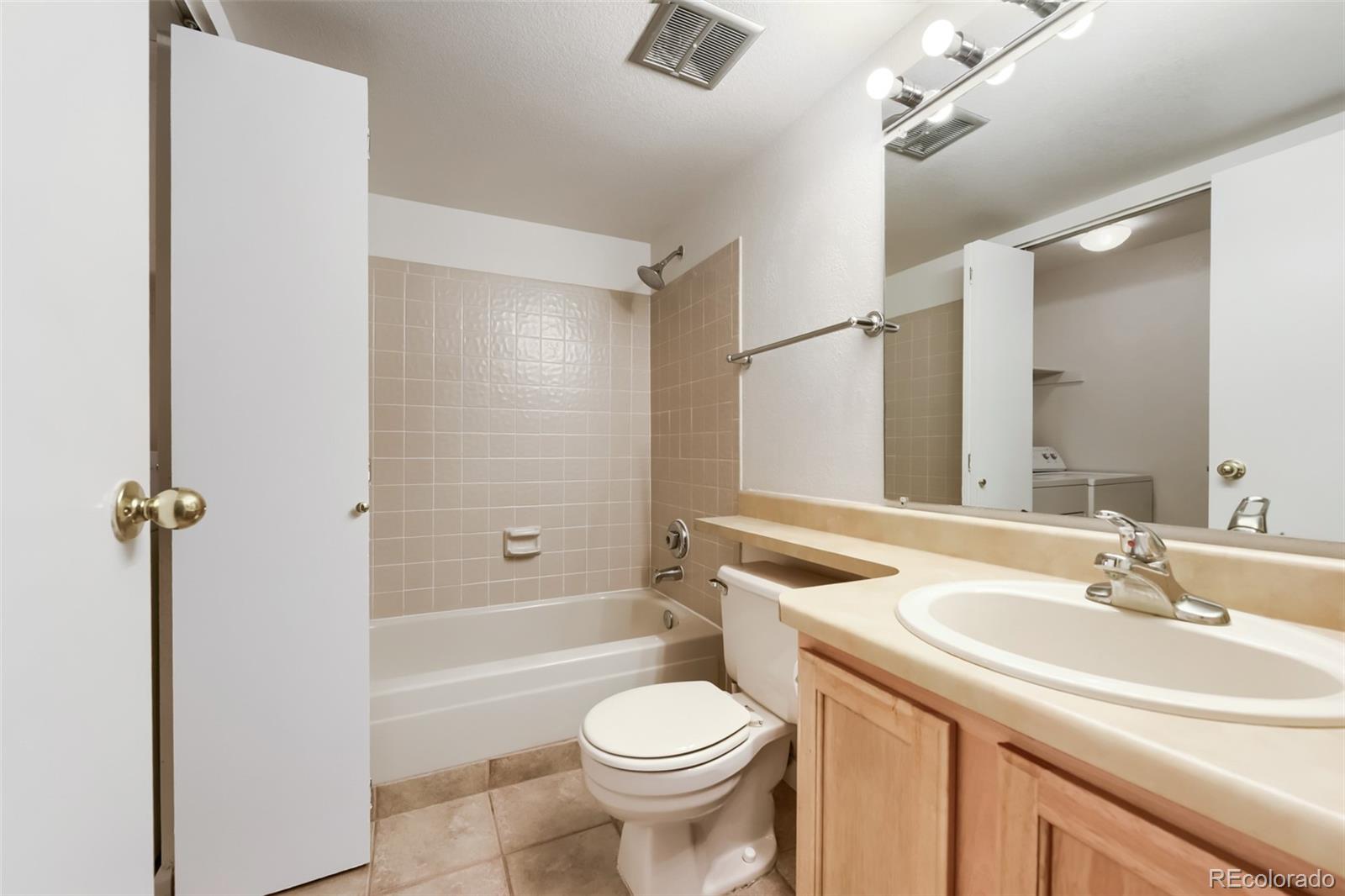 MLS Image #10 for 10253 e peakview avenue b203,englewood, Colorado
