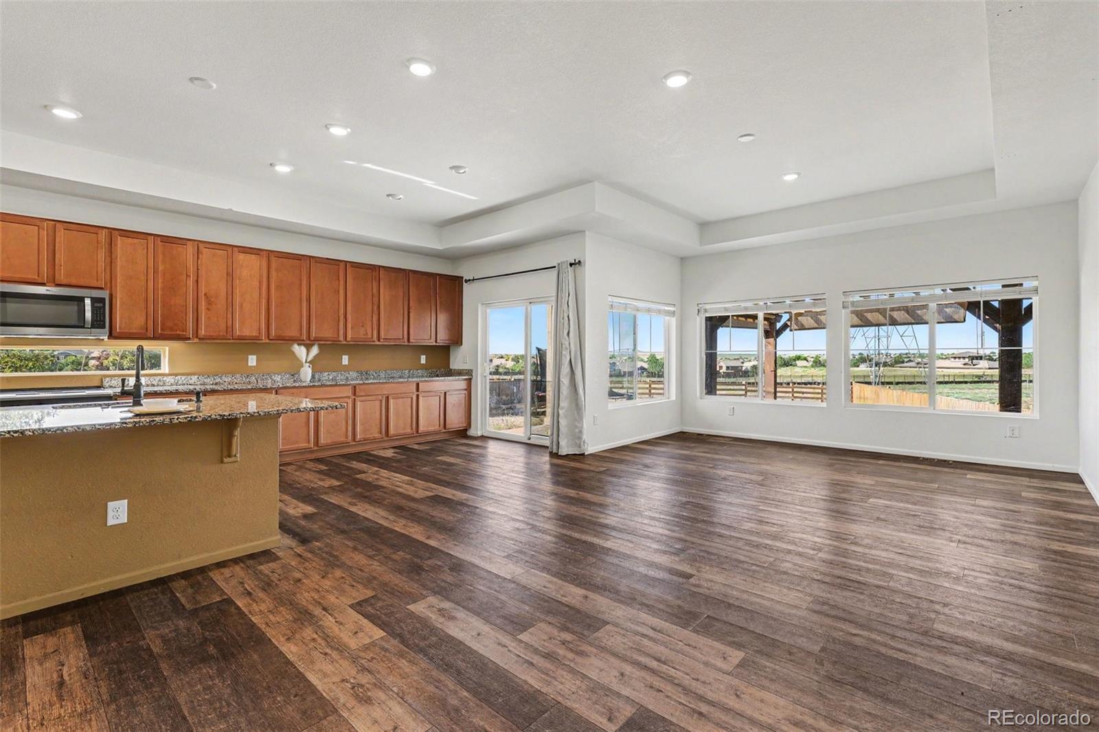 MLS Image #4 for 10303  pitkin court,commerce city, Colorado