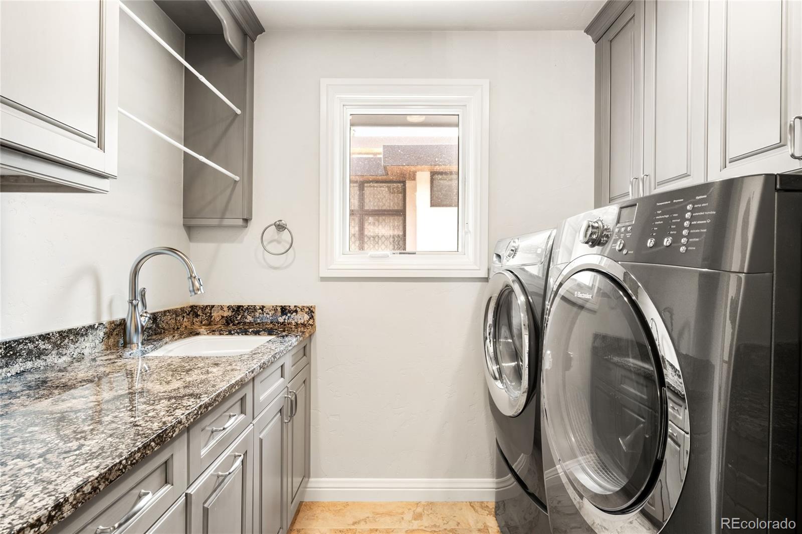 MLS Image #26 for 2534 s saint paul street,denver, Colorado