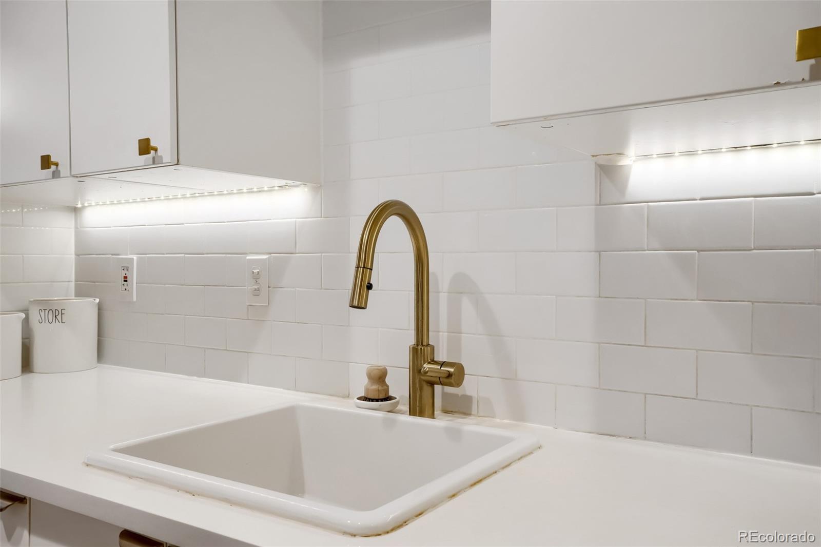 MLS Image #8 for 10910 w florida avenue,lakewood, Colorado