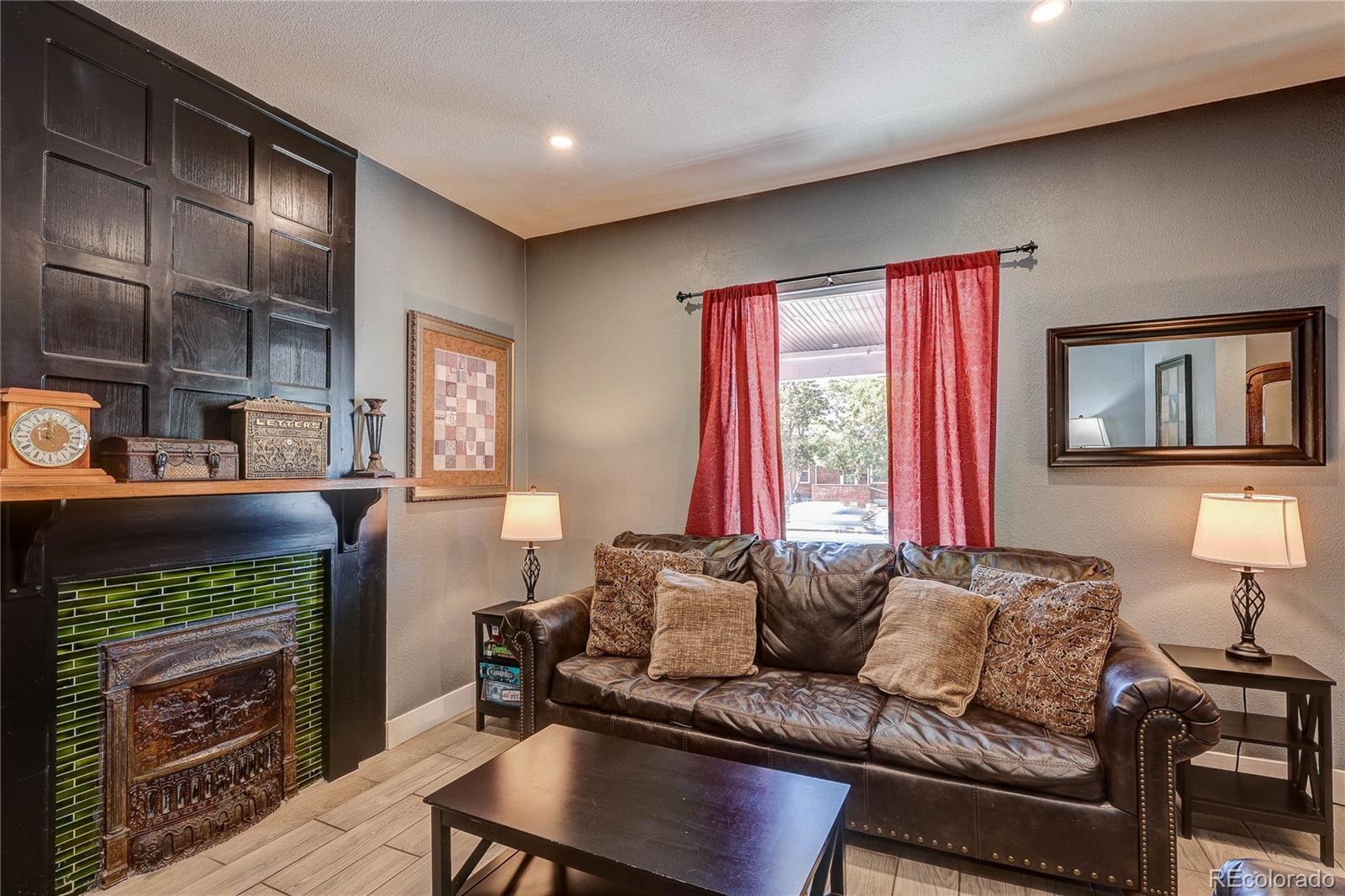 MLS Image #11 for 638 s lincoln street,denver, Colorado