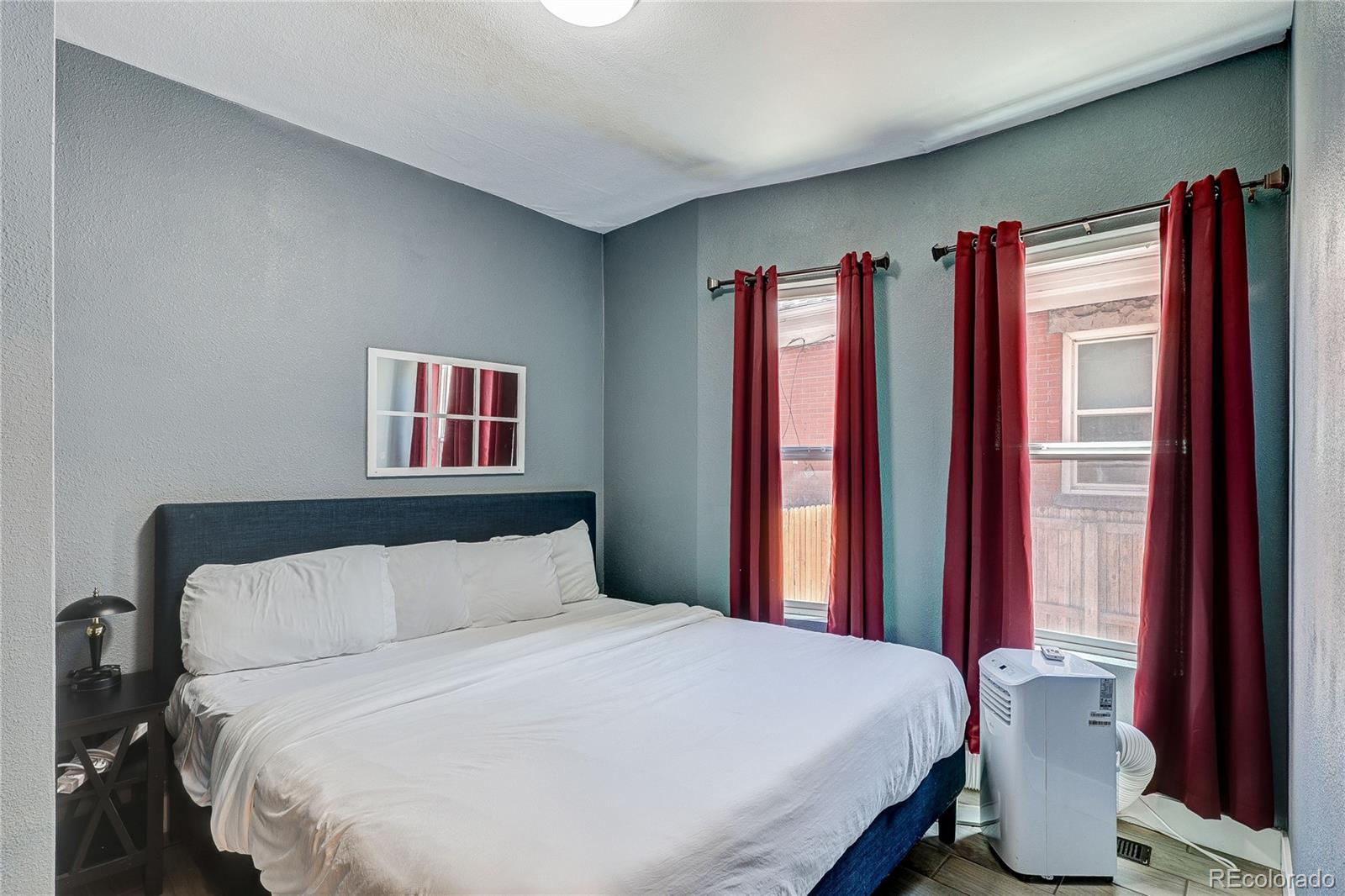 MLS Image #15 for 638 s lincoln street,denver, Colorado