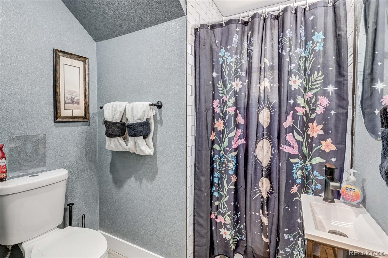 MLS Image #17 for 638 s lincoln street,denver, Colorado