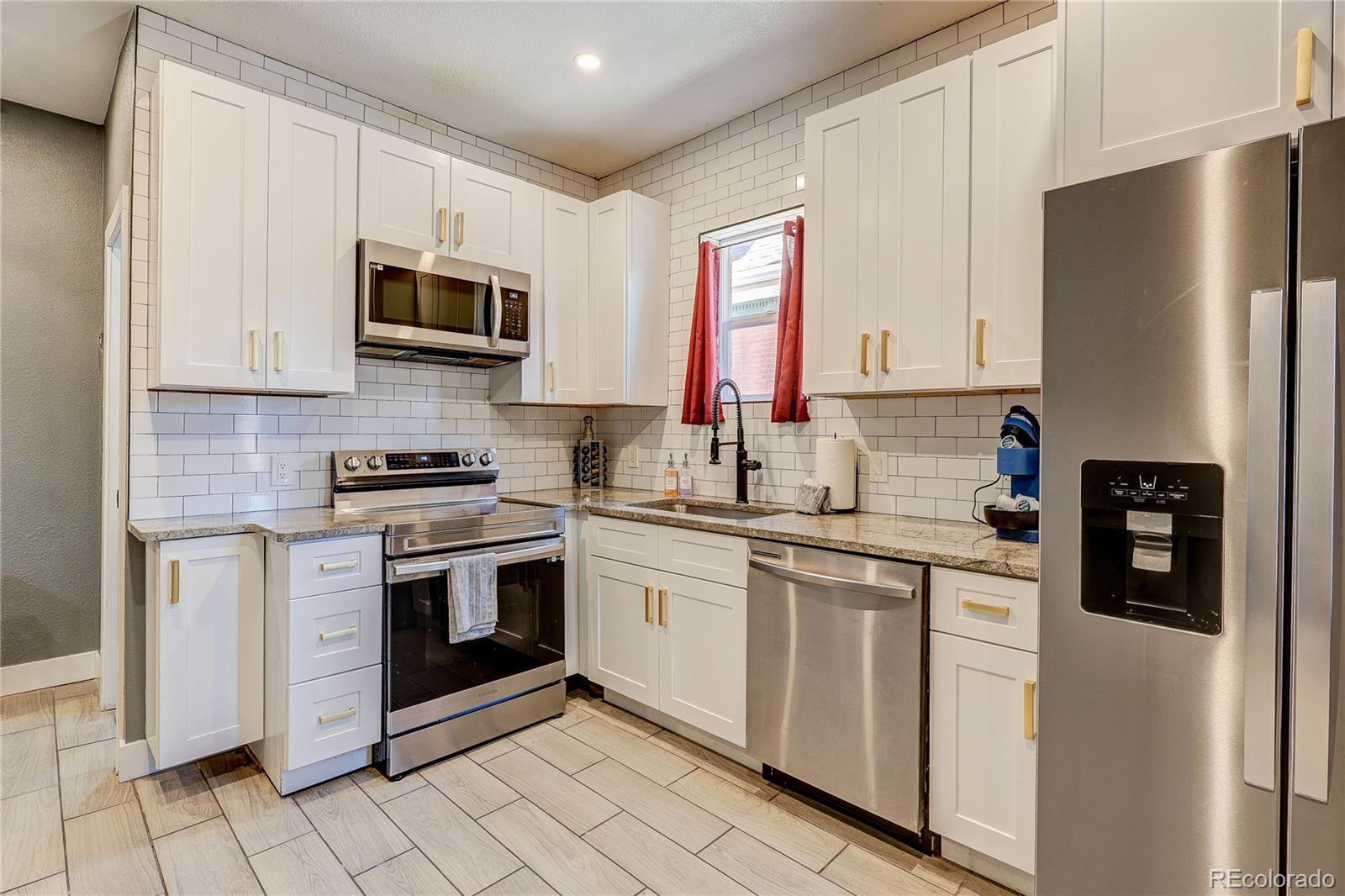 MLS Image #20 for 638 s lincoln street,denver, Colorado