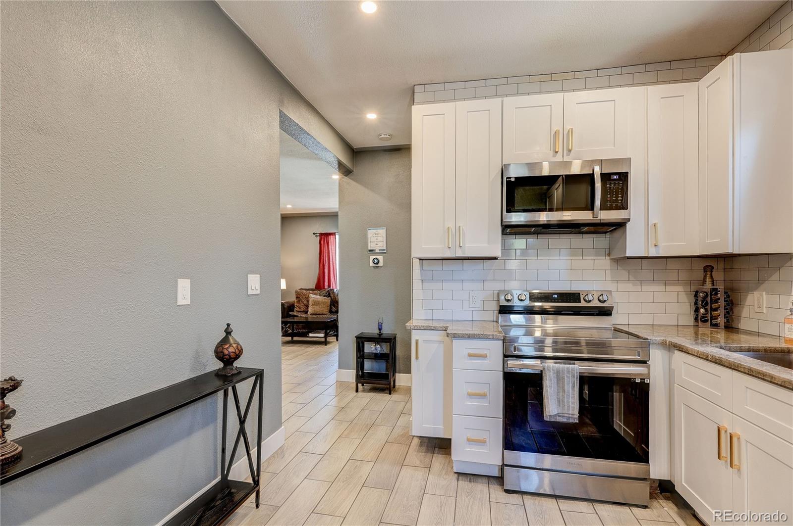 MLS Image #21 for 638 s lincoln street,denver, Colorado
