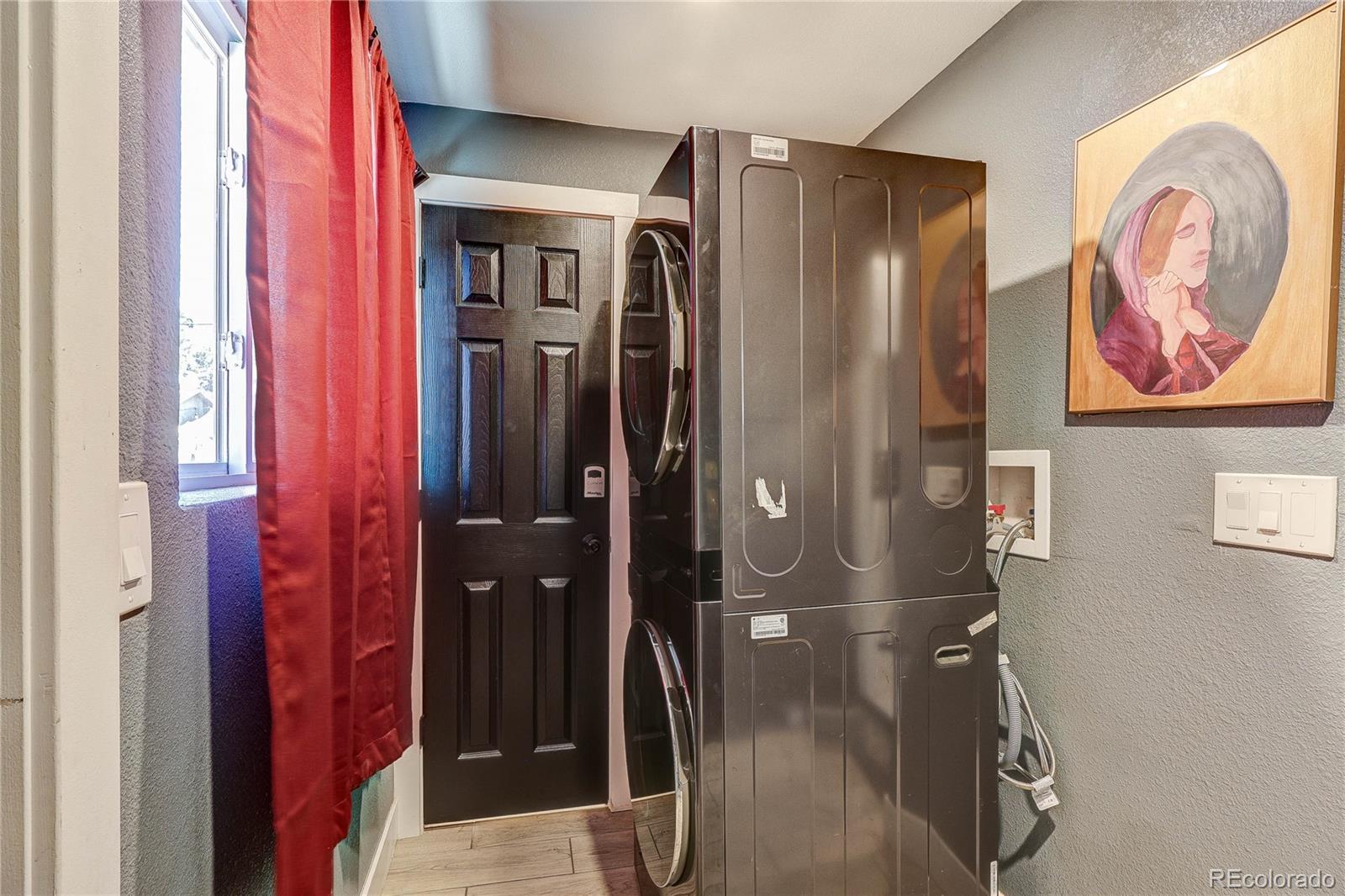 MLS Image #22 for 638 s lincoln street,denver, Colorado