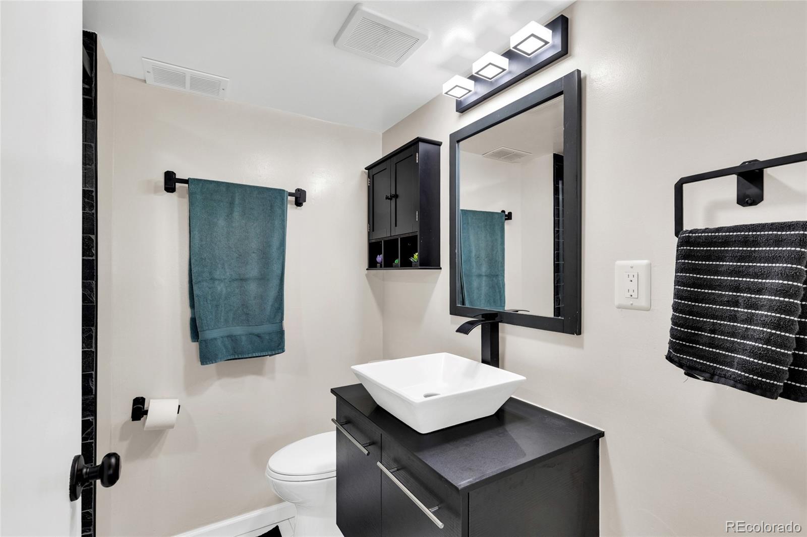 MLS Image #18 for 2225  buchtel boulevard 511,denver, Colorado