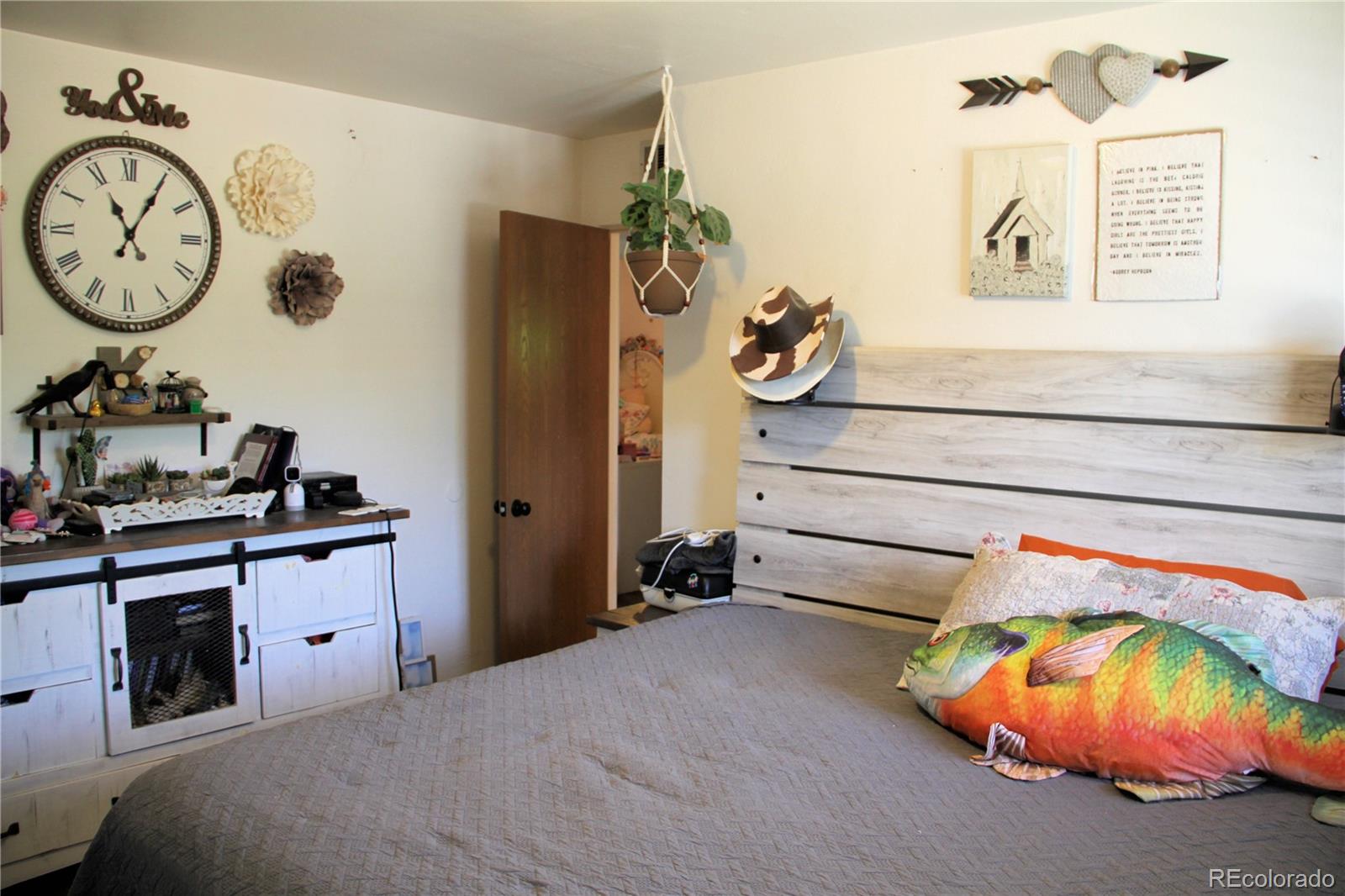 MLS Image #10 for 8980  hickory place,denver, Colorado
