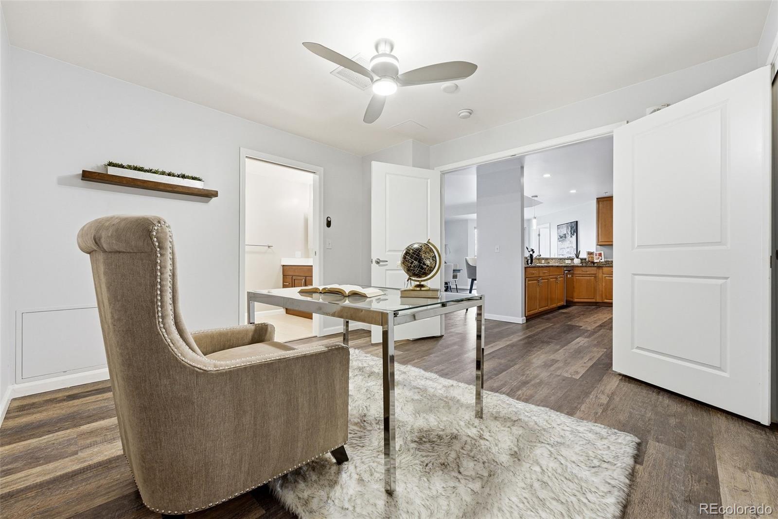 MLS Image #15 for 925 n lincoln street,denver, Colorado