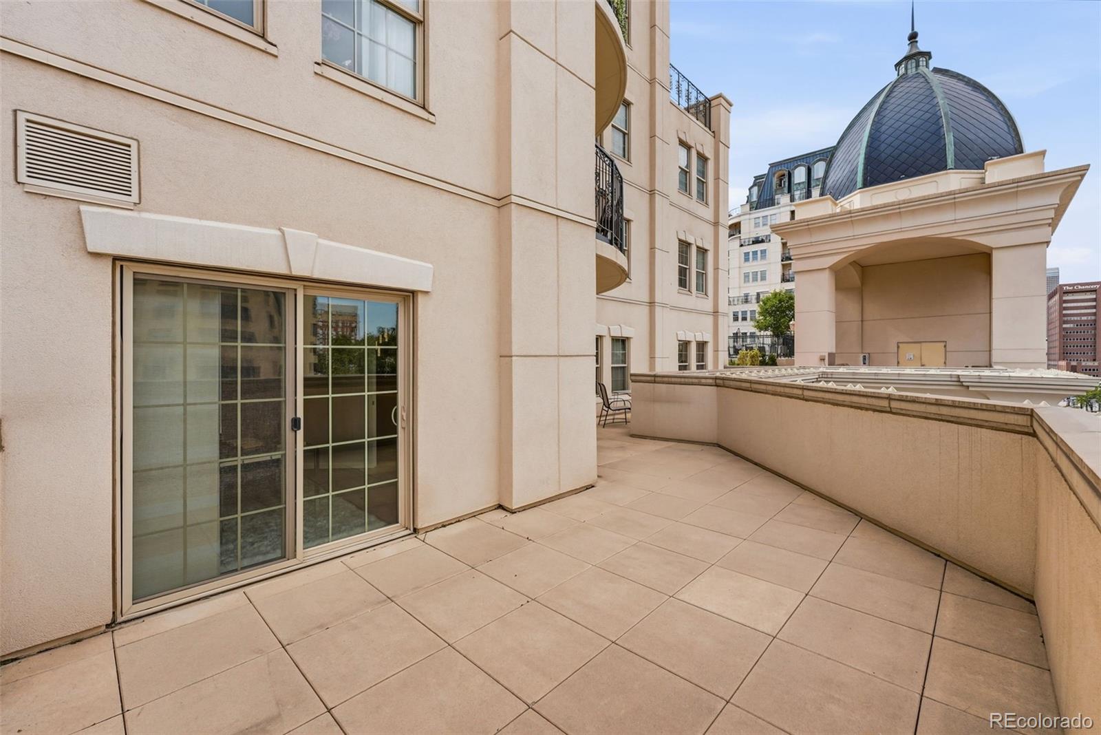 MLS Image #22 for 925 n lincoln street,denver, Colorado