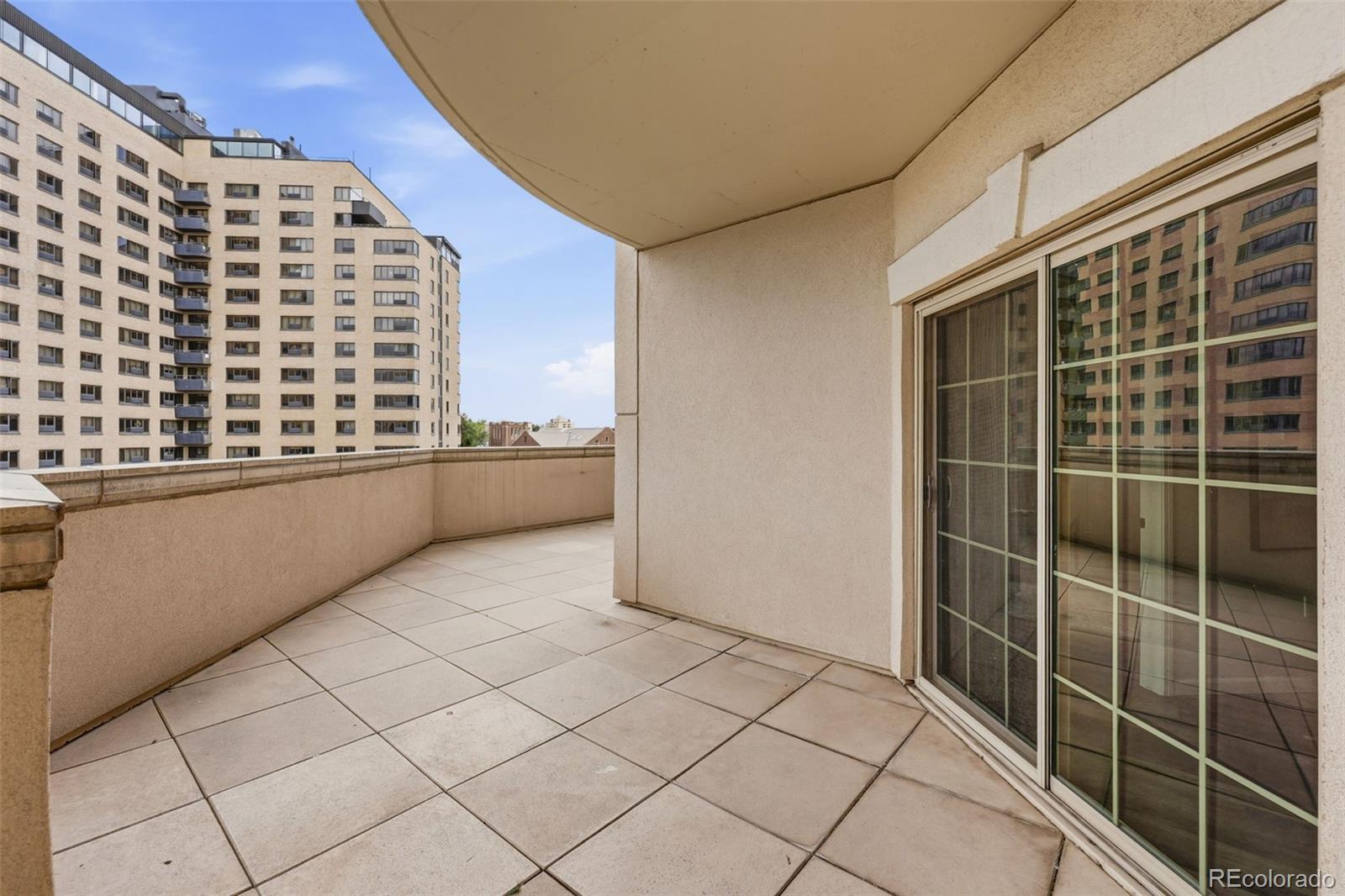 MLS Image #25 for 925 n lincoln street,denver, Colorado