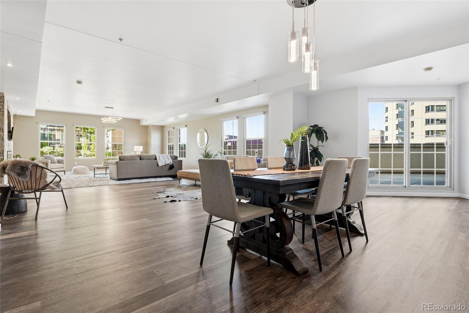 MLS Image #8 for 925 n lincoln street,denver, Colorado