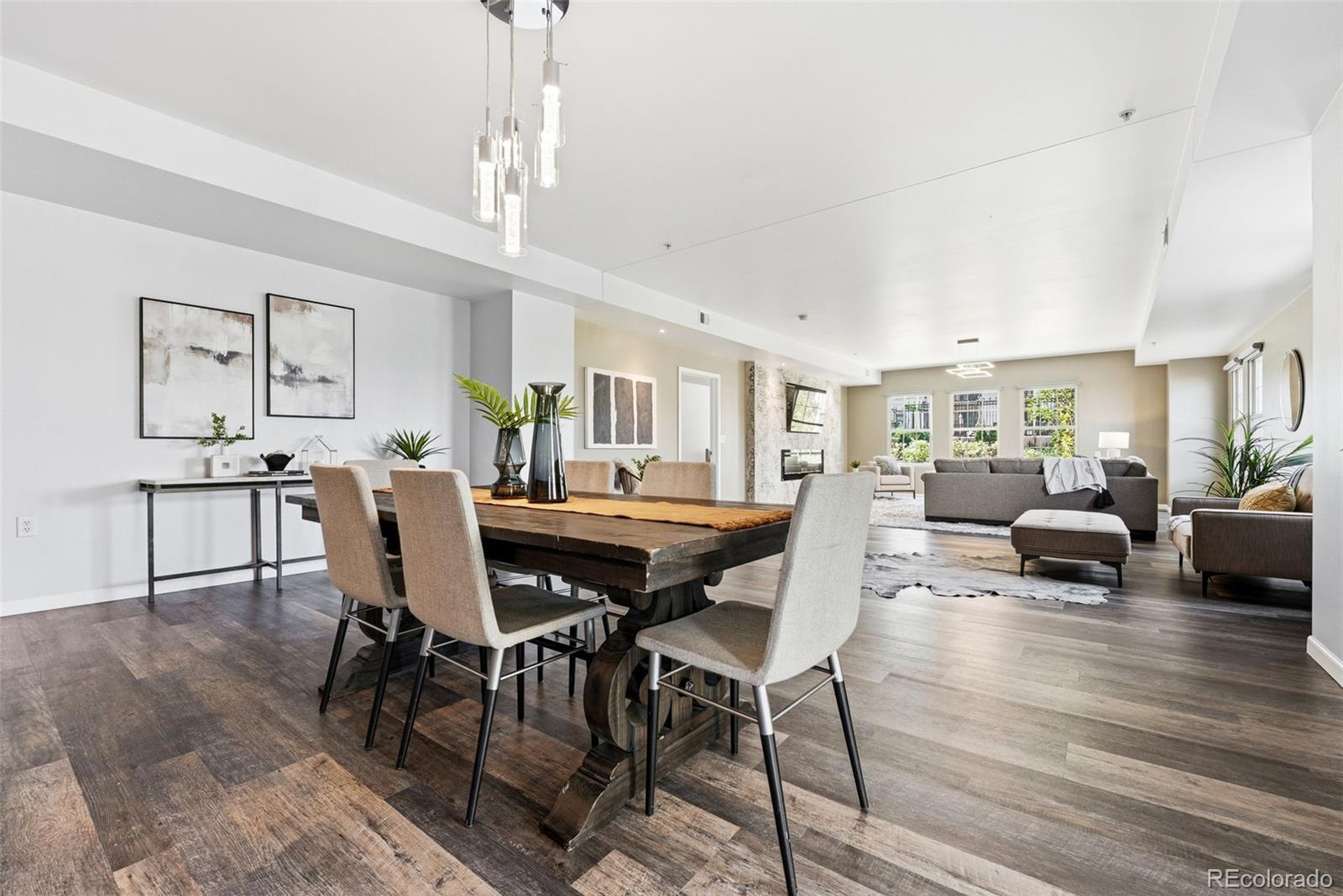 MLS Image #9 for 925 n lincoln street,denver, Colorado