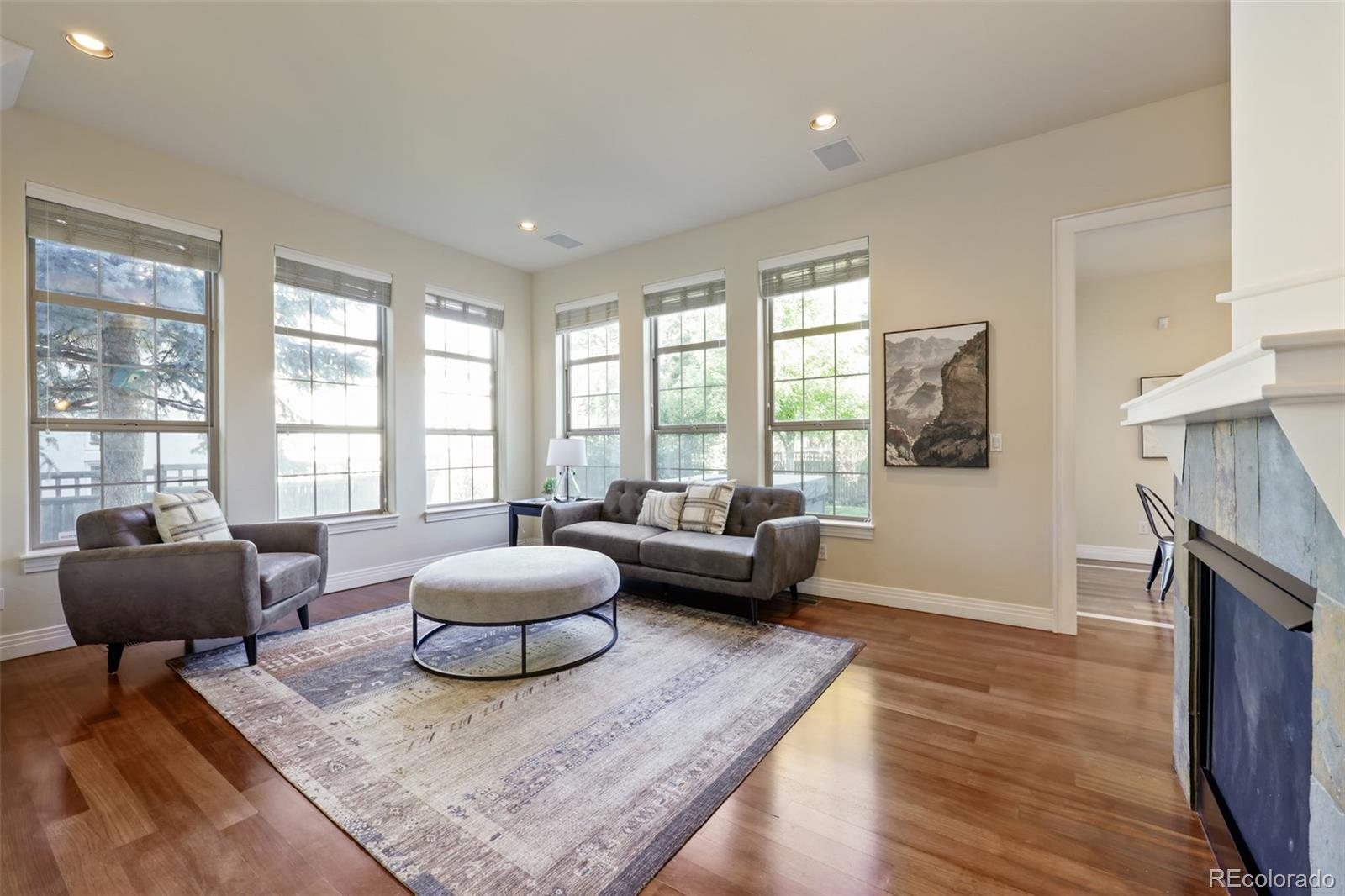 MLS Image #4 for 9731 e 34th place,denver, Colorado
