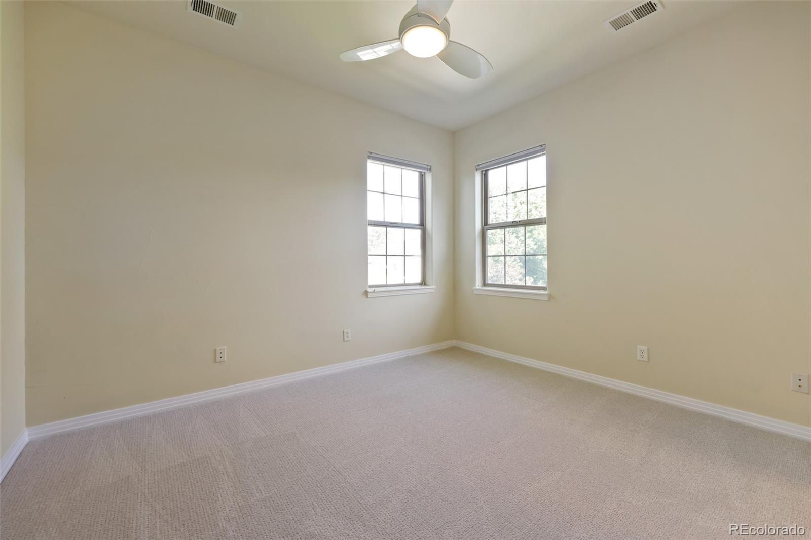 MLS Image #8 for 9731 e 34th place,denver, Colorado