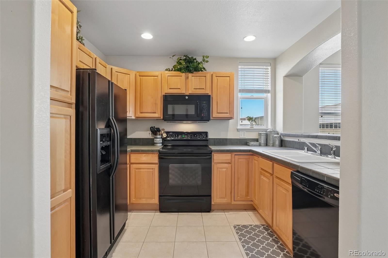MLS Image #12 for 1767 n pearl street,denver, Colorado