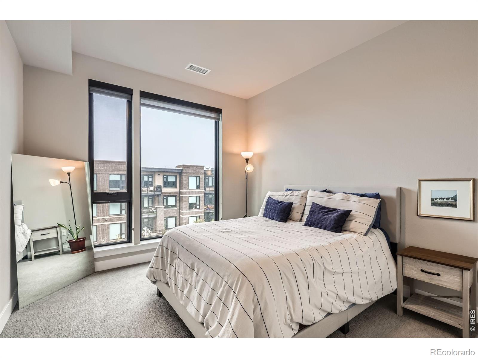 MLS Image #11 for 6618 e lowry boulevard,denver, Colorado