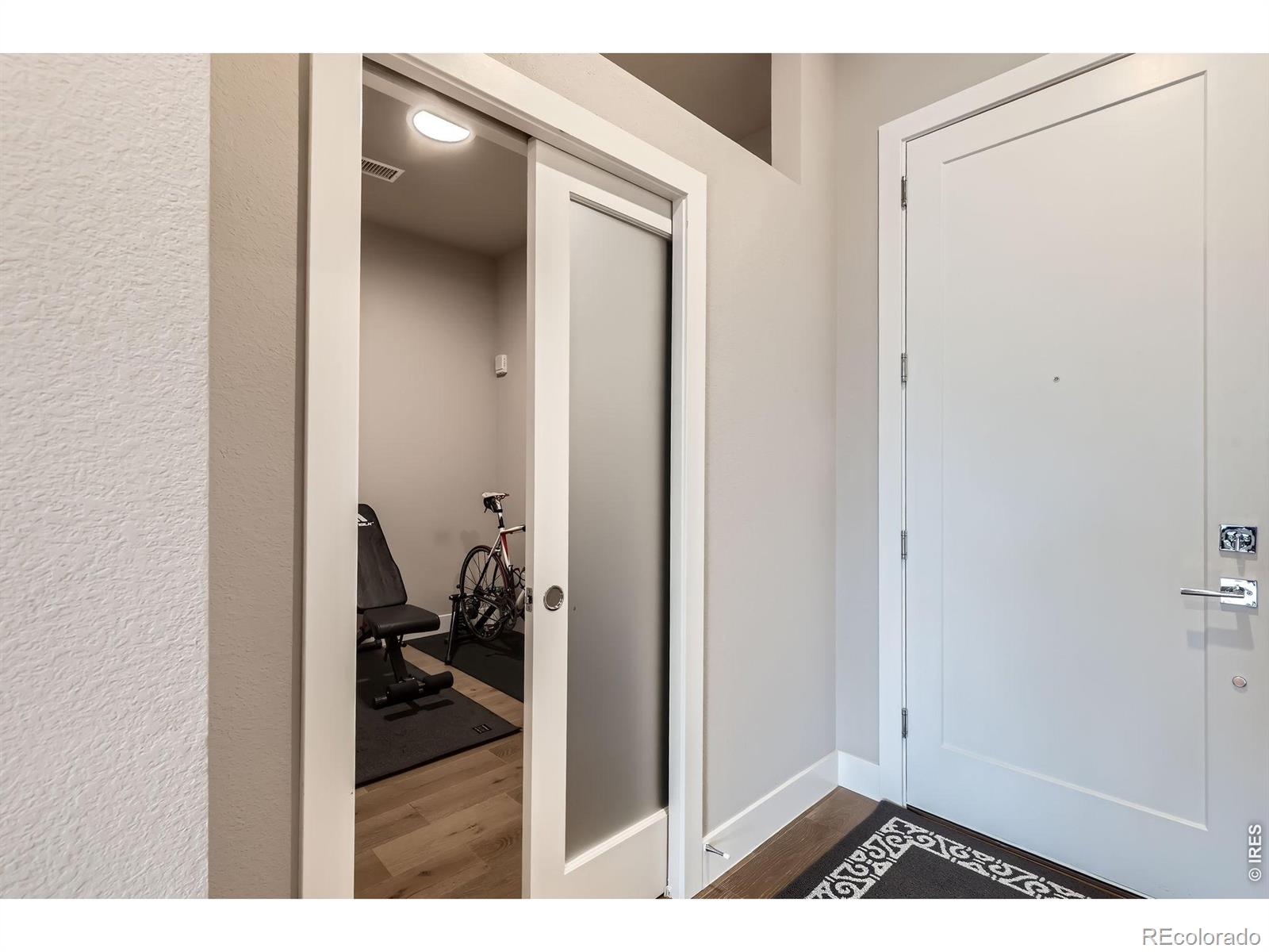 MLS Image #14 for 6618 e lowry boulevard,denver, Colorado