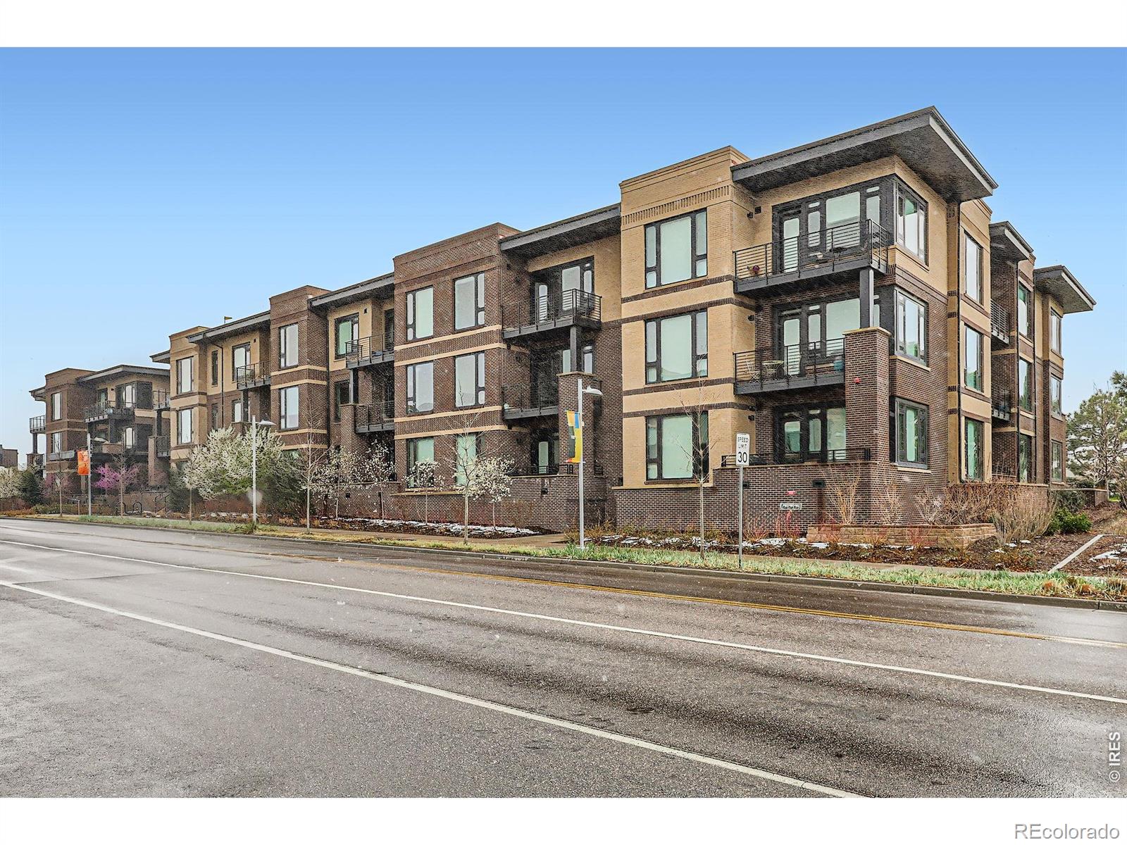 MLS Image #25 for 6618 e lowry boulevard,denver, Colorado