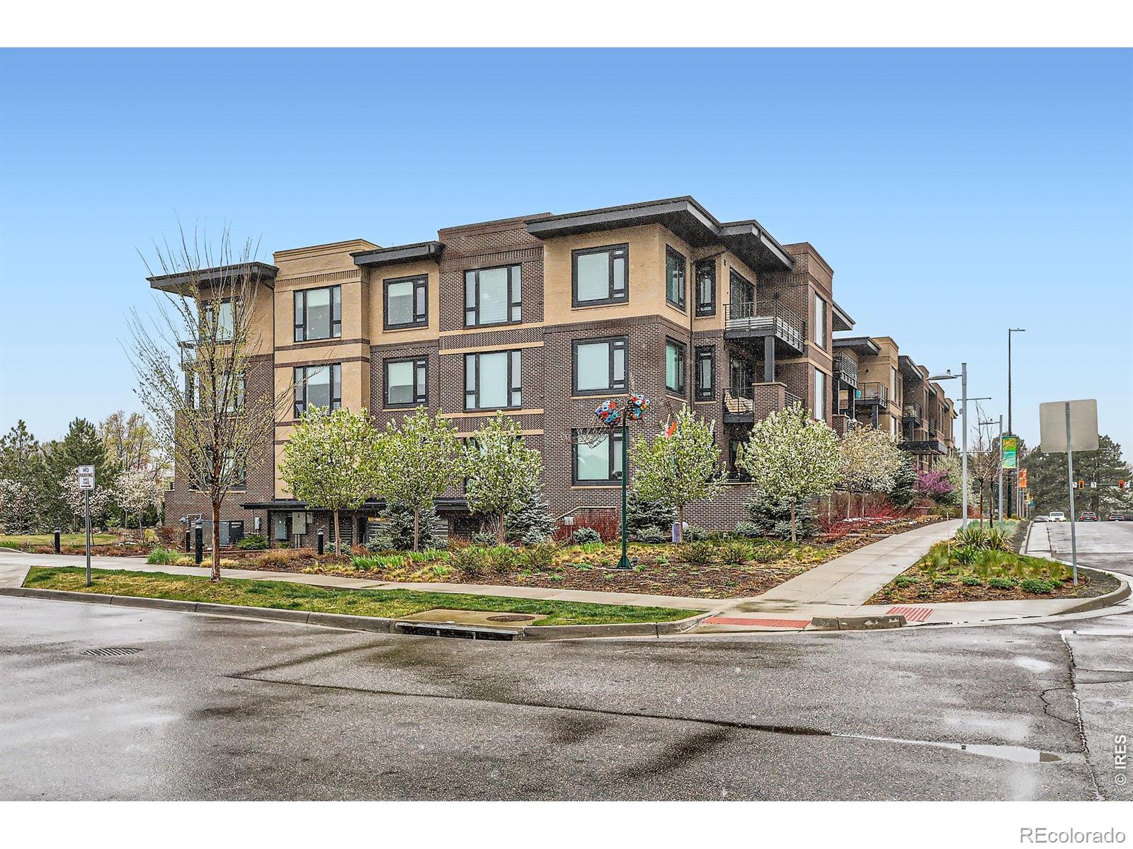 MLS Image #26 for 6618 e lowry boulevard,denver, Colorado