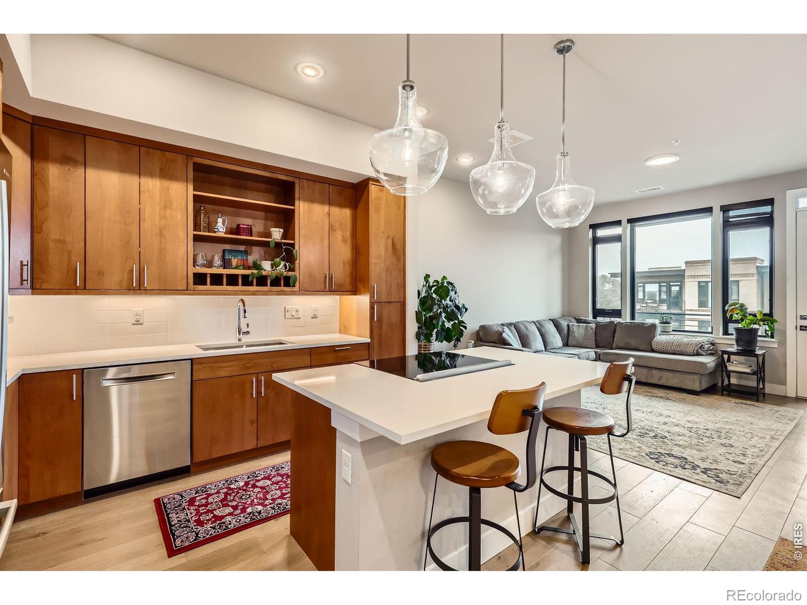 MLS Image #7 for 6618 e lowry boulevard,denver, Colorado