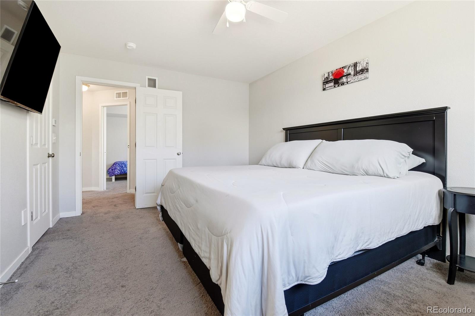 MLS Image #15 for 17975 e 54th avenue,aurora, Colorado