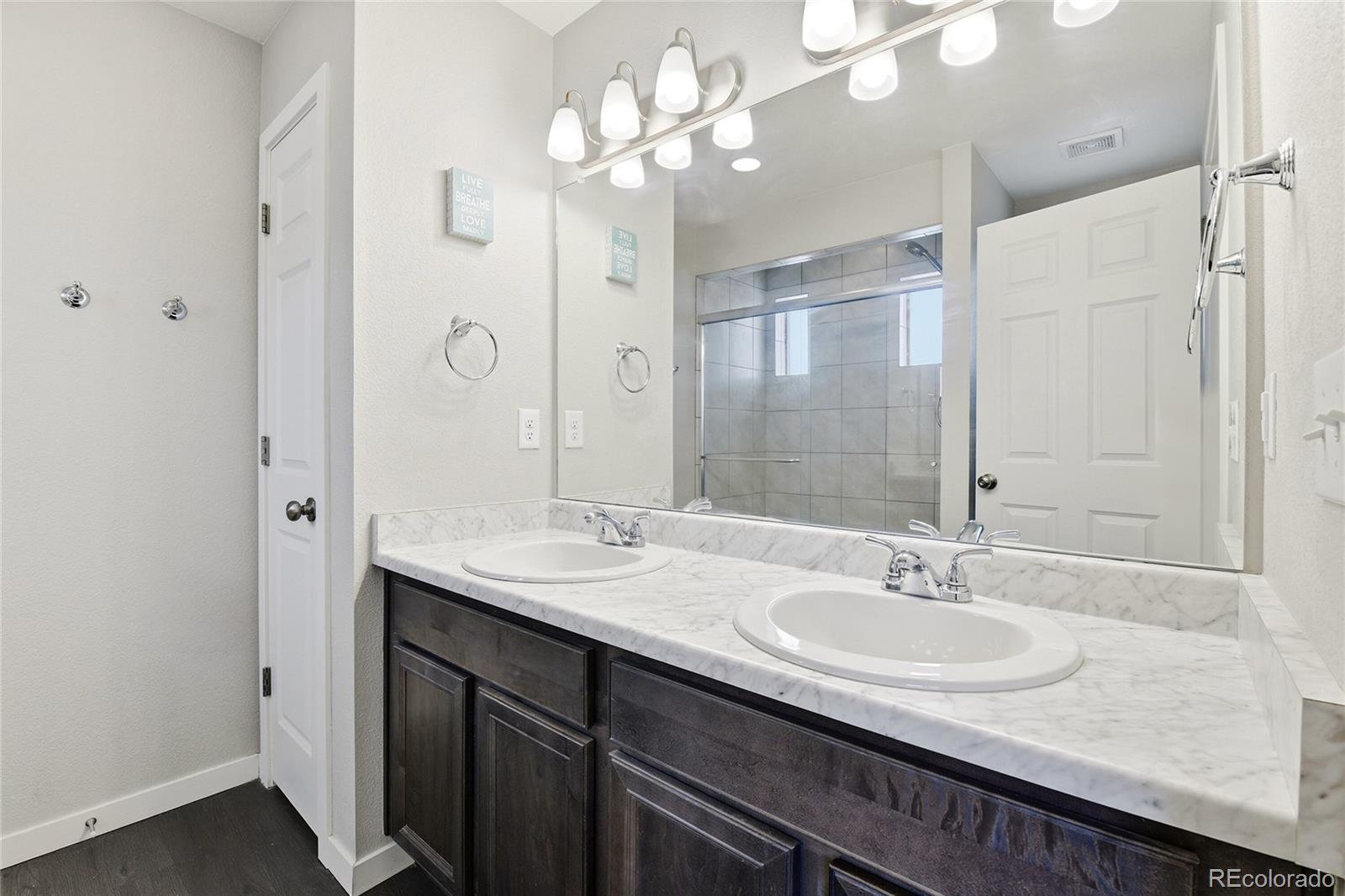 MLS Image #18 for 17975 e 54th avenue,aurora, Colorado