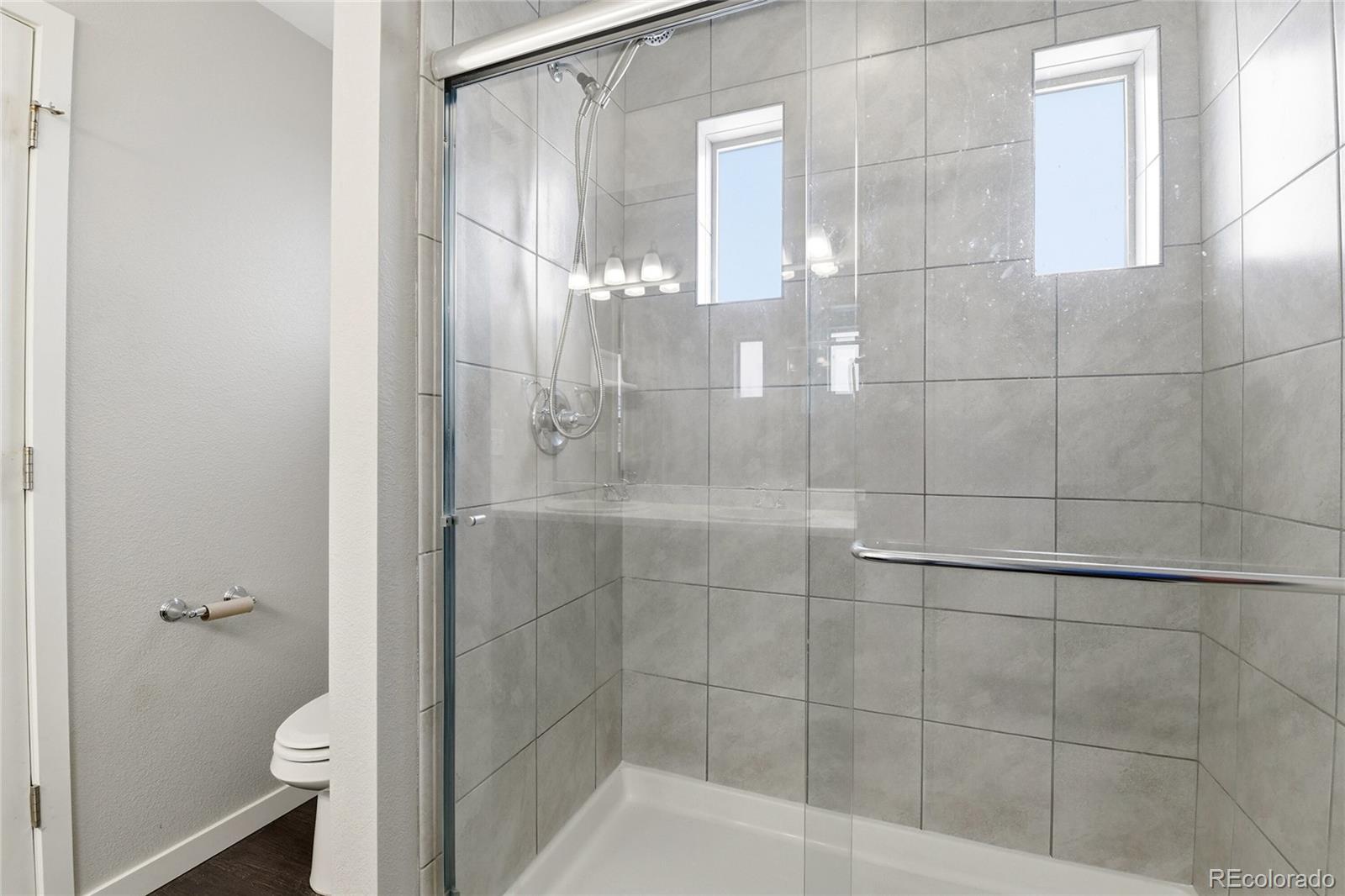 MLS Image #19 for 17975 e 54th avenue,aurora, Colorado