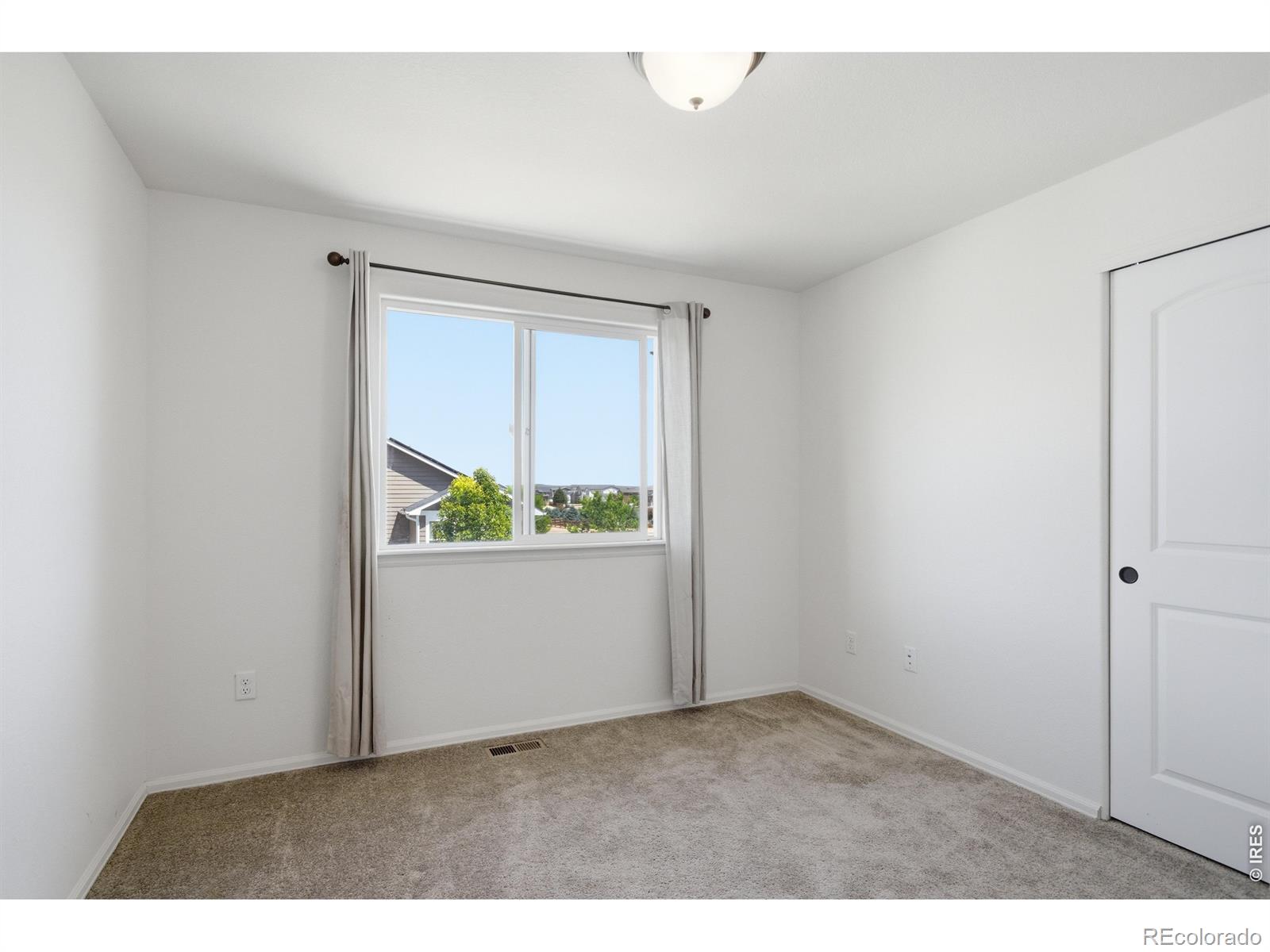 MLS Image #20 for 7506  back stretch drive,wellington, Colorado