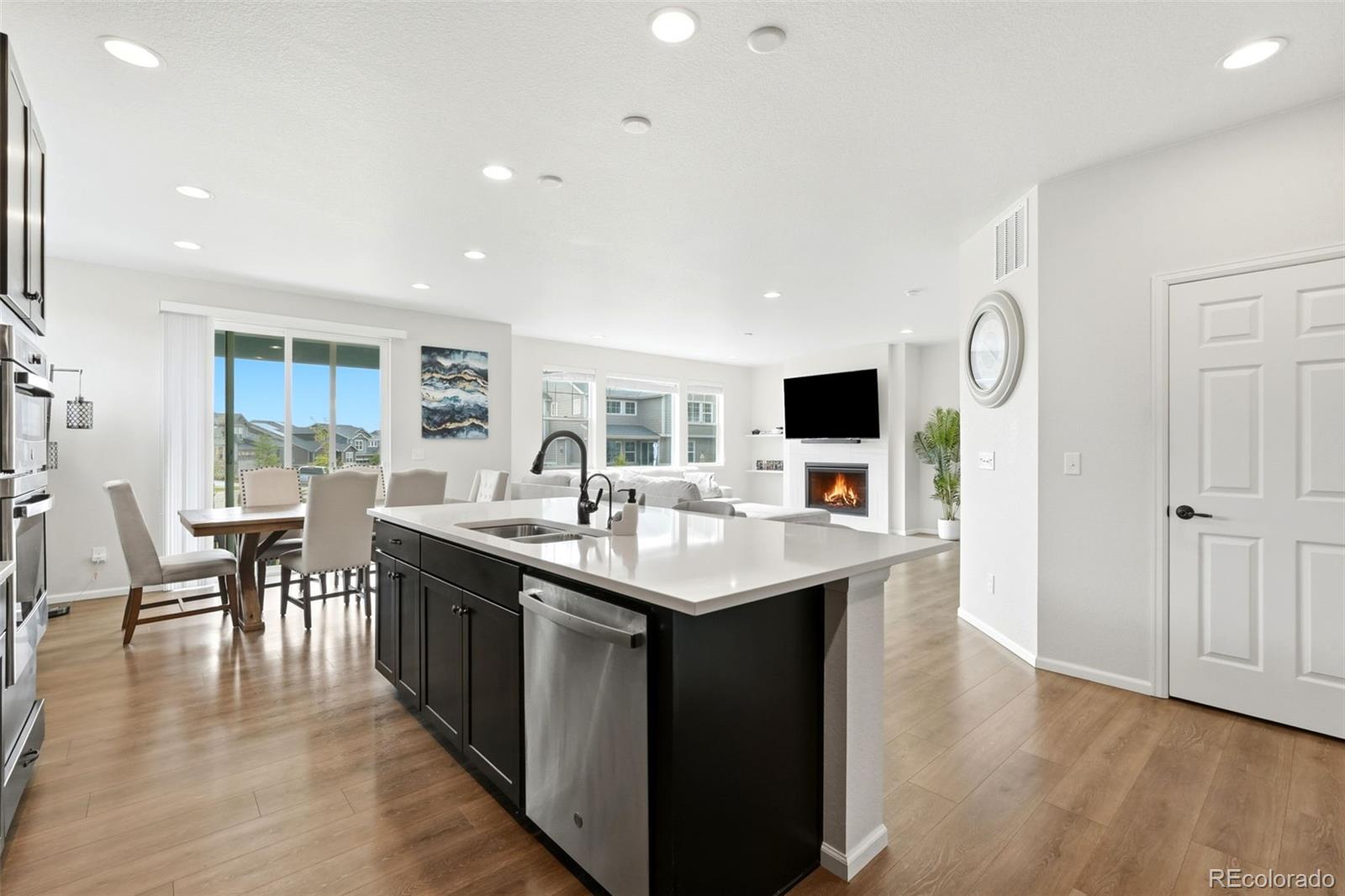 MLS Image #10 for 6802 s uriah street,aurora, Colorado