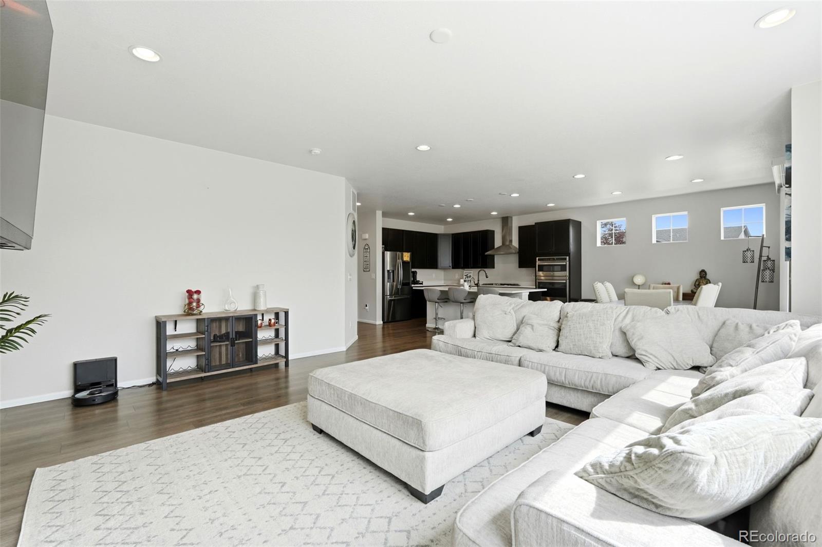 MLS Image #5 for 6802 s uriah street,aurora, Colorado