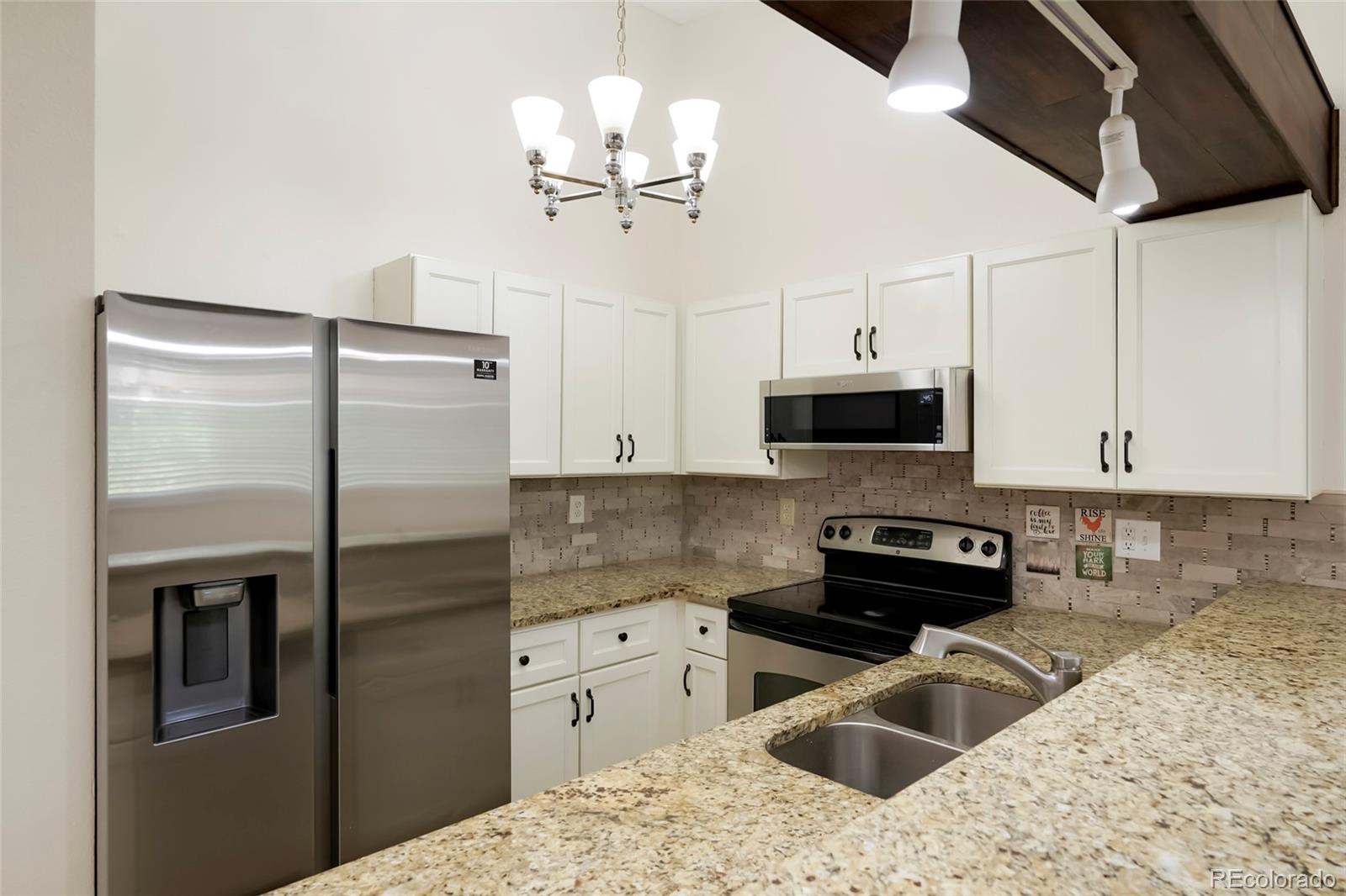MLS Image #11 for 10694 e asbury avenue,aurora, Colorado