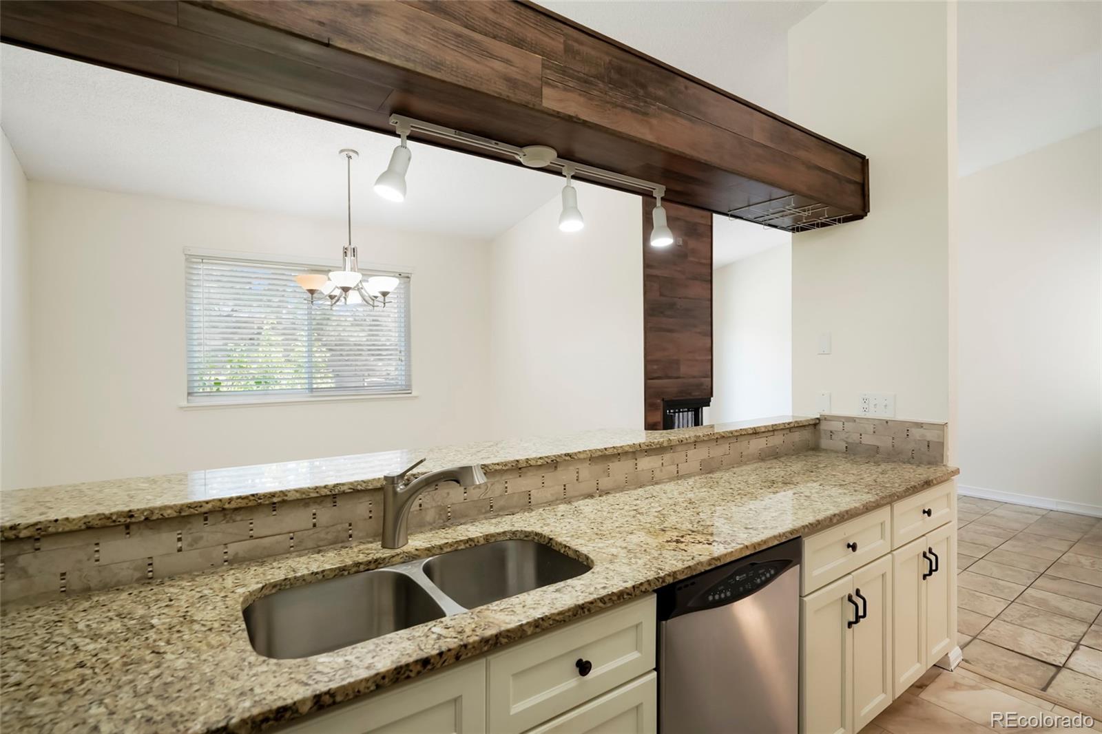 MLS Image #14 for 10694 e asbury avenue,aurora, Colorado