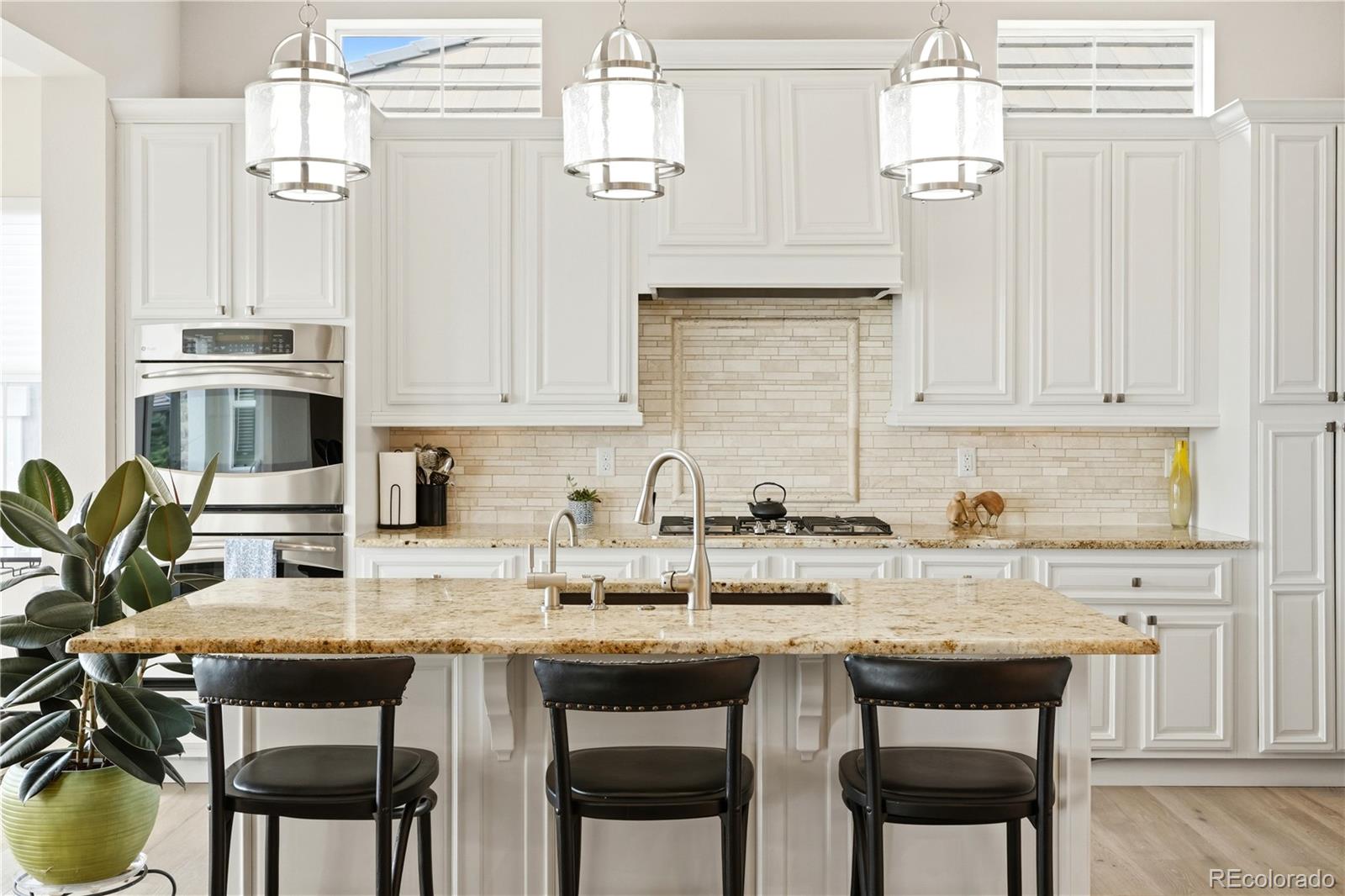 MLS Image #5 for 12121  bryant street,denver, Colorado
