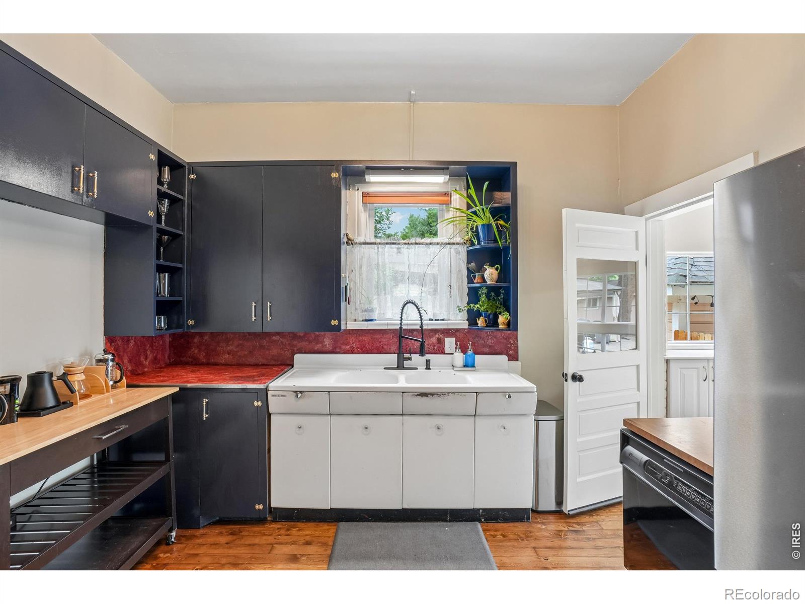 MLS Image #12 for 837 n jefferson avenue,loveland, Colorado