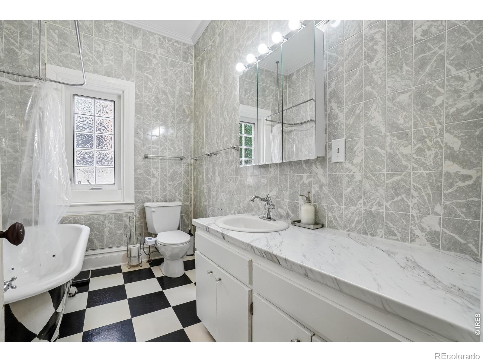 MLS Image #17 for 837 n jefferson avenue,loveland, Colorado