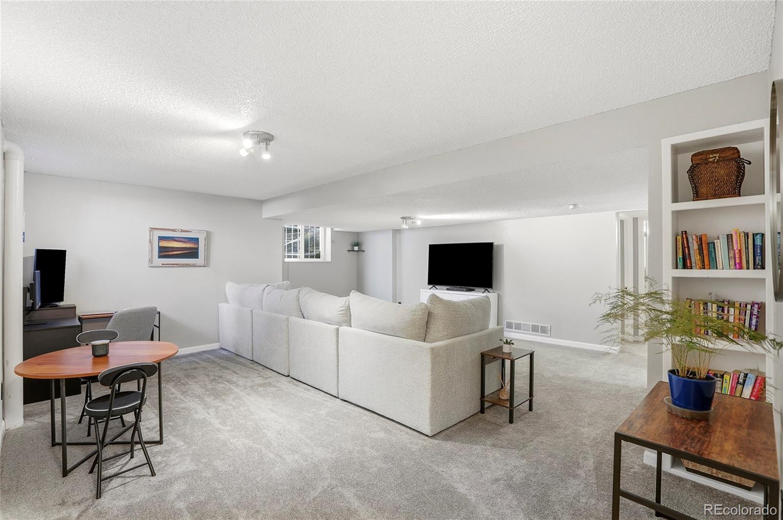 MLS Image #16 for 8095 e colorado avenue,denver, Colorado