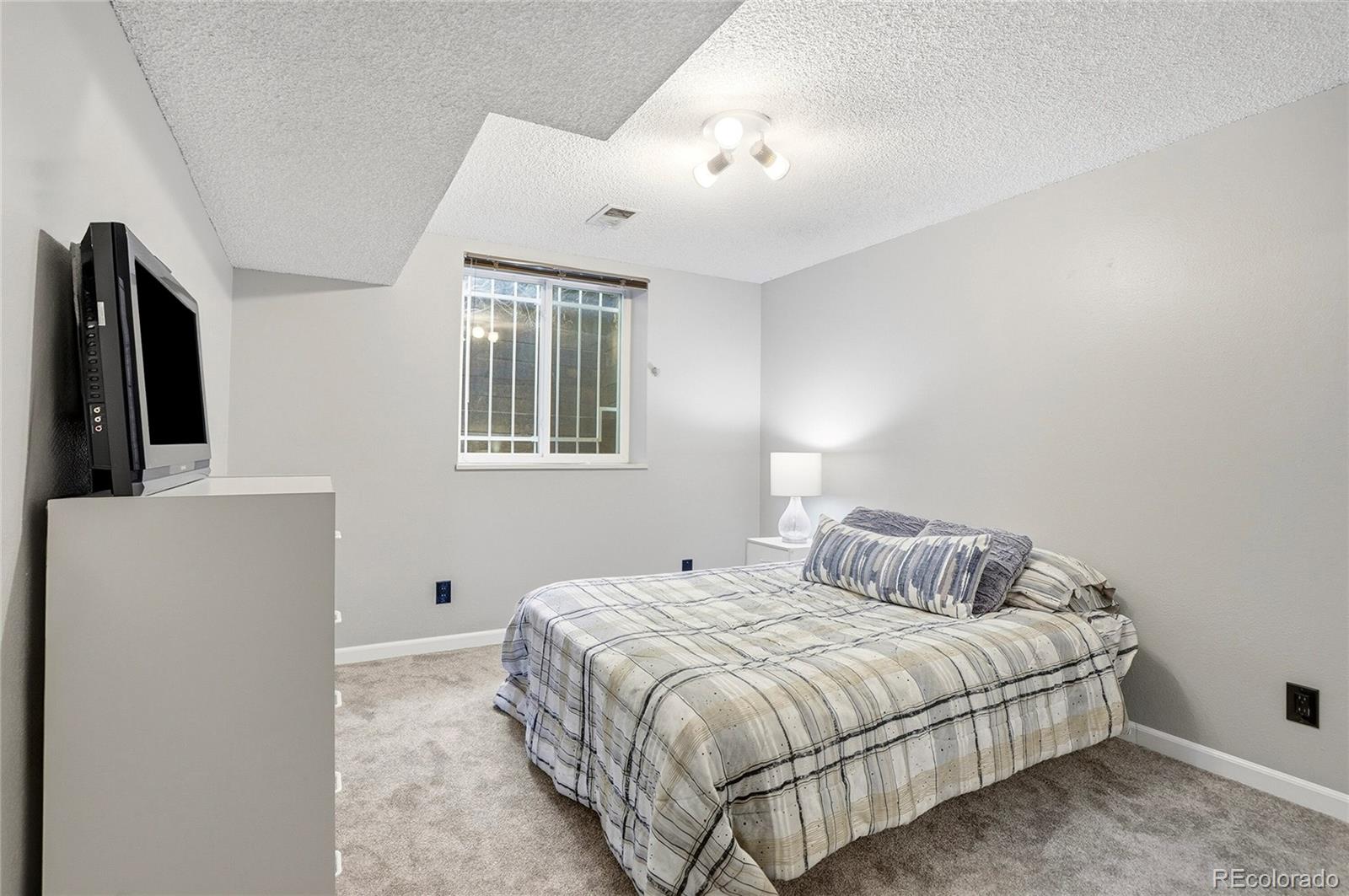 MLS Image #20 for 8095 e colorado avenue,denver, Colorado
