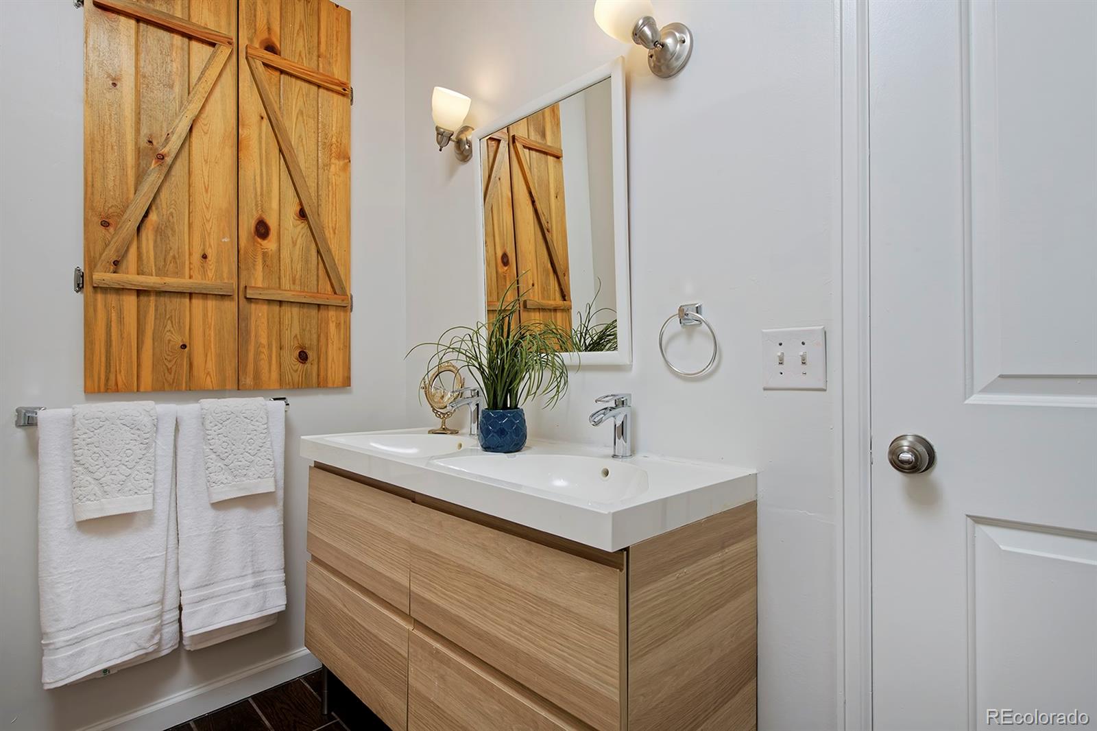 MLS Image #20 for 450  delaware street,denver, Colorado